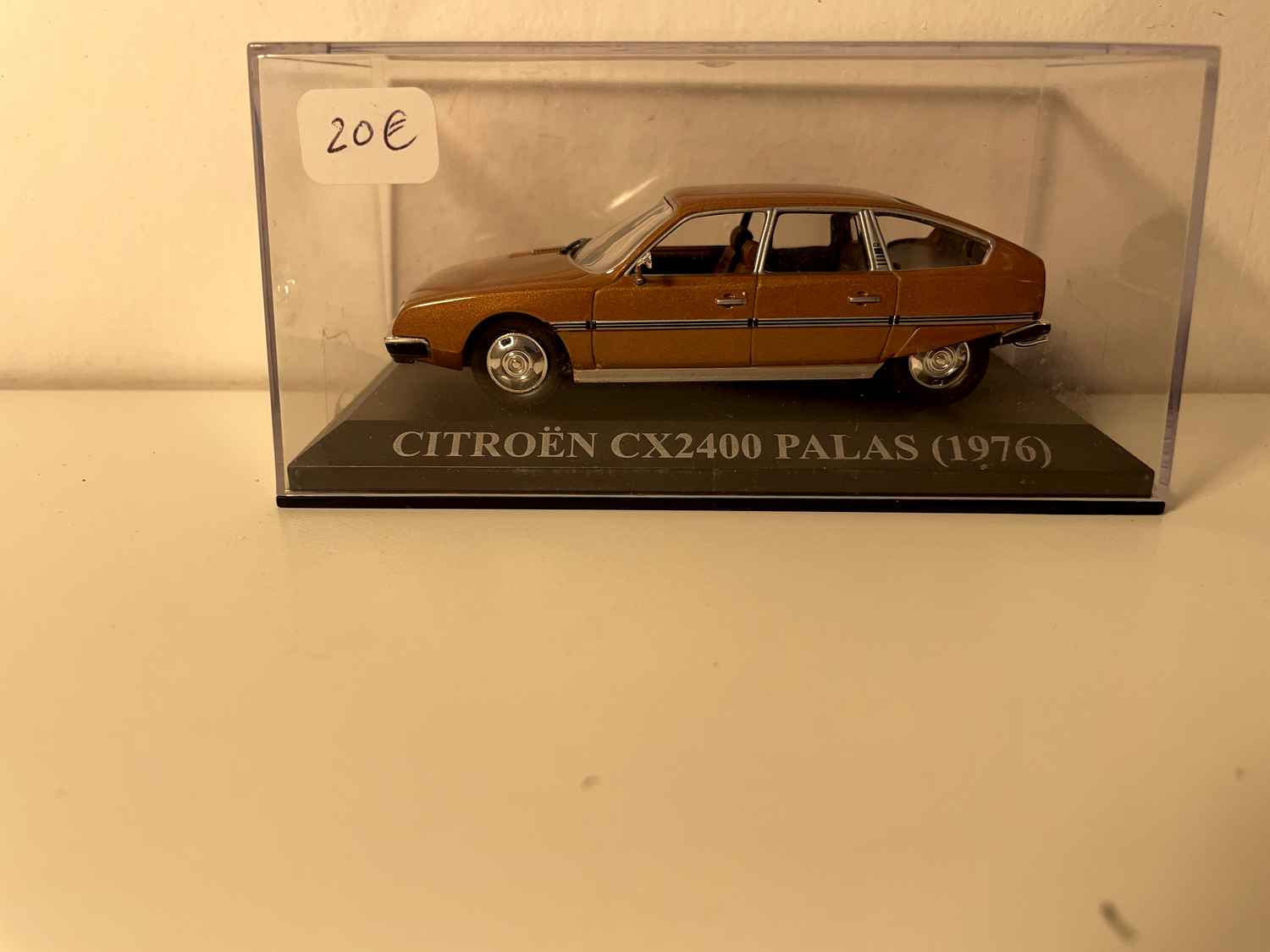1976 Brown Citroën CX2400 Pallas