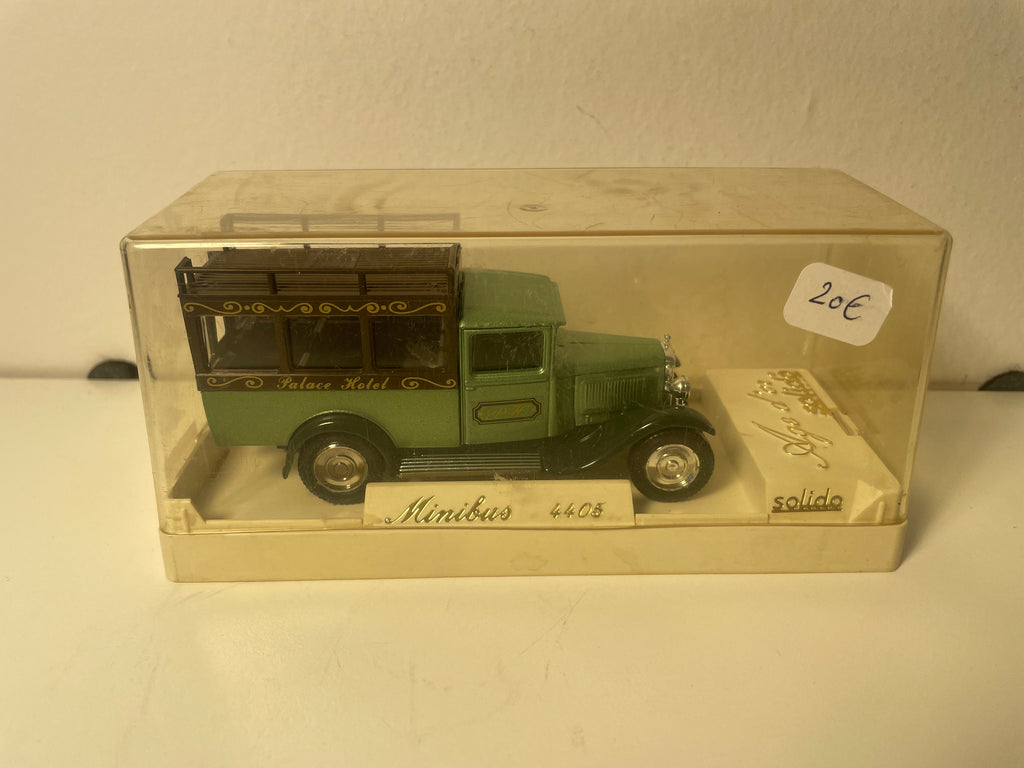 Grüner und brauner Minibus "Palace Hotel" - Solido Referenz 4405