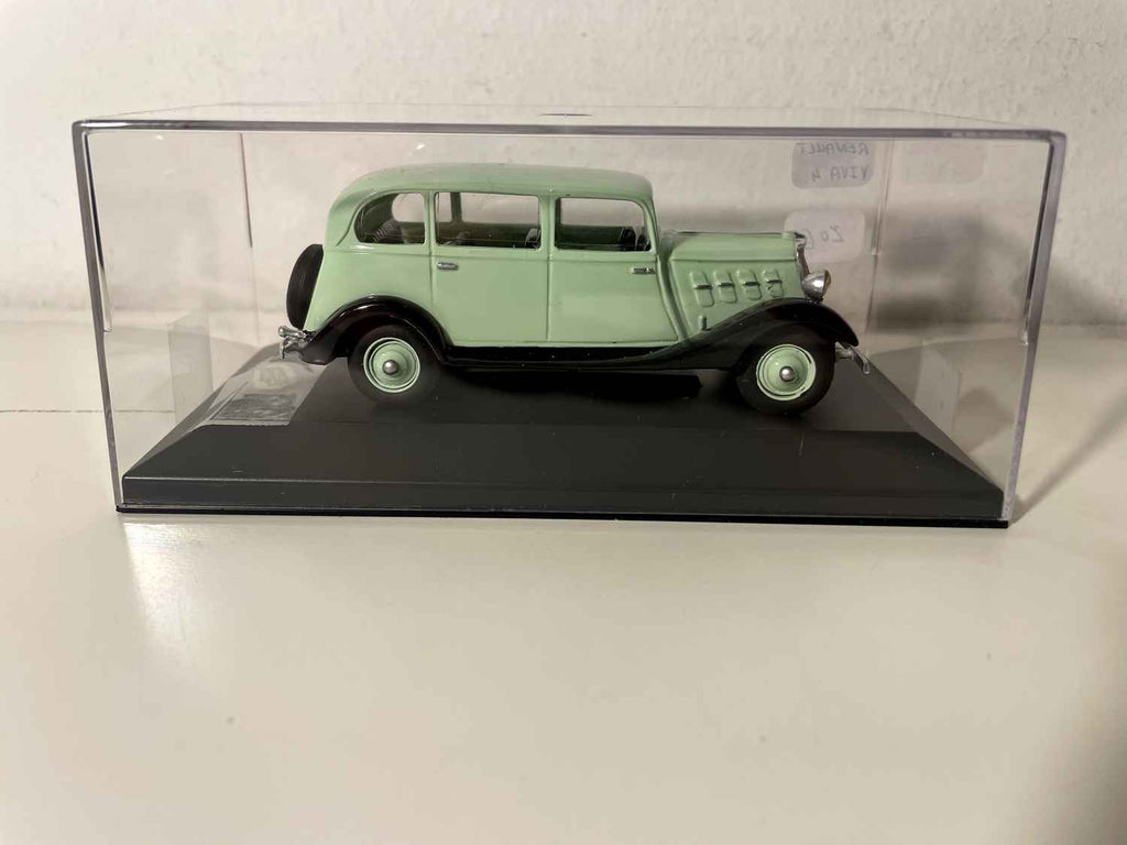 Renault Vivaquatre zielono-białe