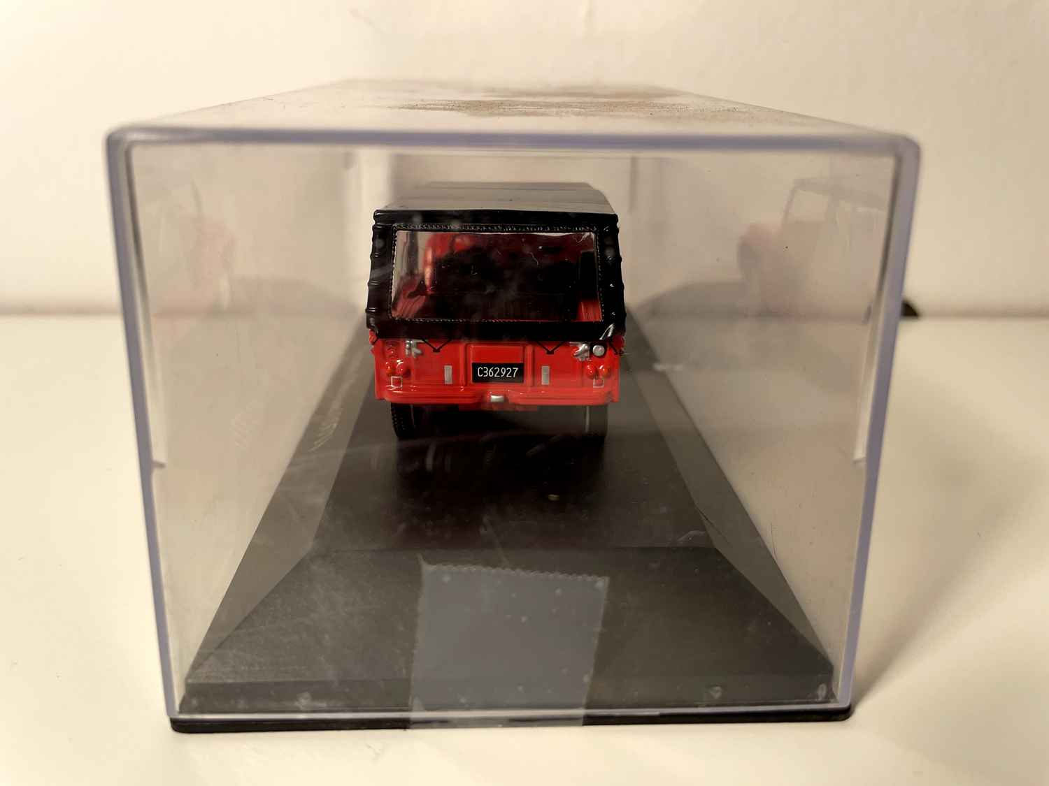 Red Citroën Méhari aus 1971 (Plexi Box)