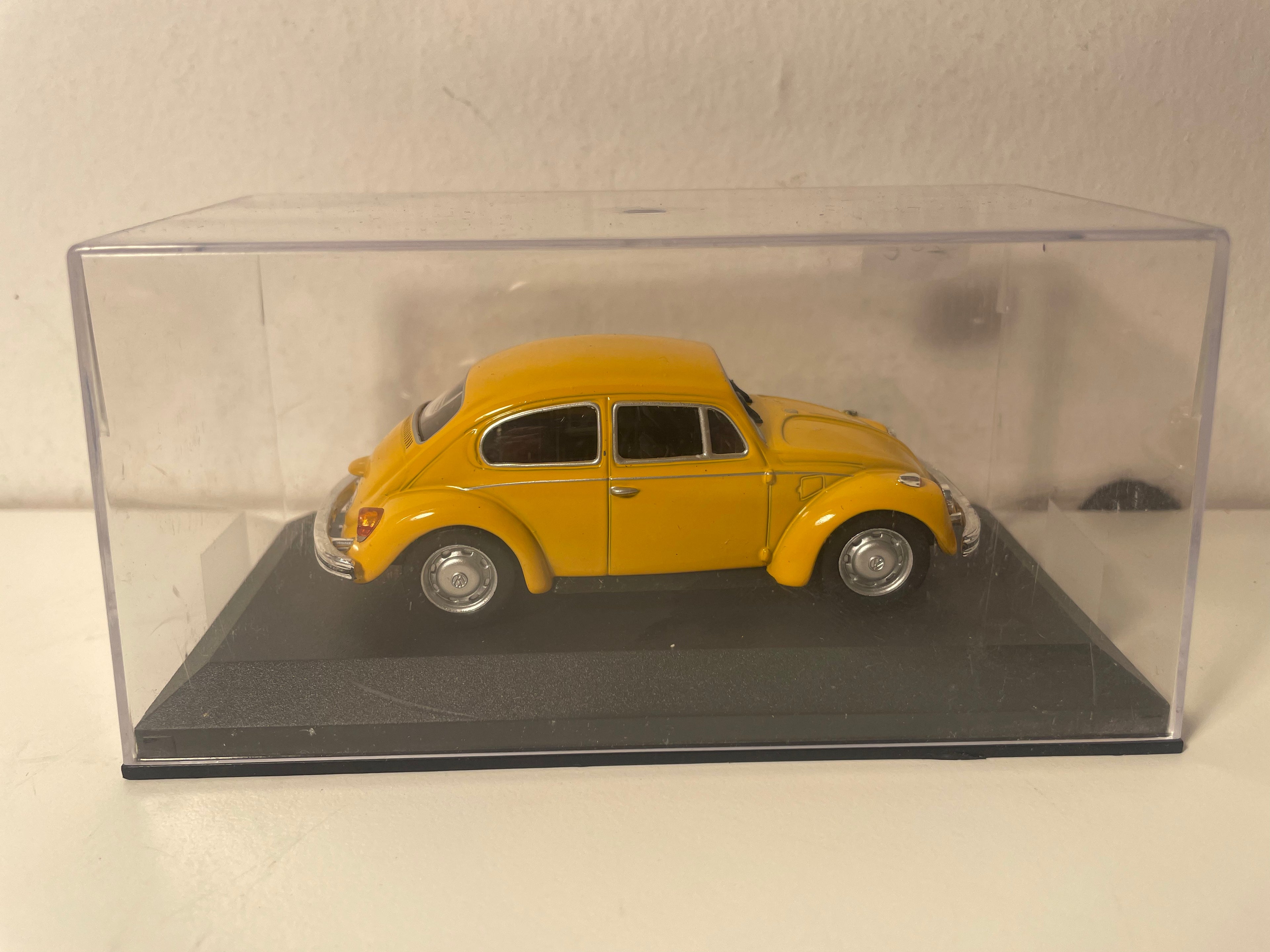 Volkswagen Coccinelle 1300 naranja de 1970