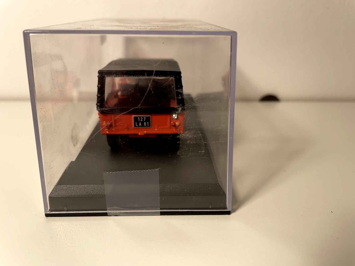 Citroën Méhari rouge orangé? de 1970 - Auto-Plus