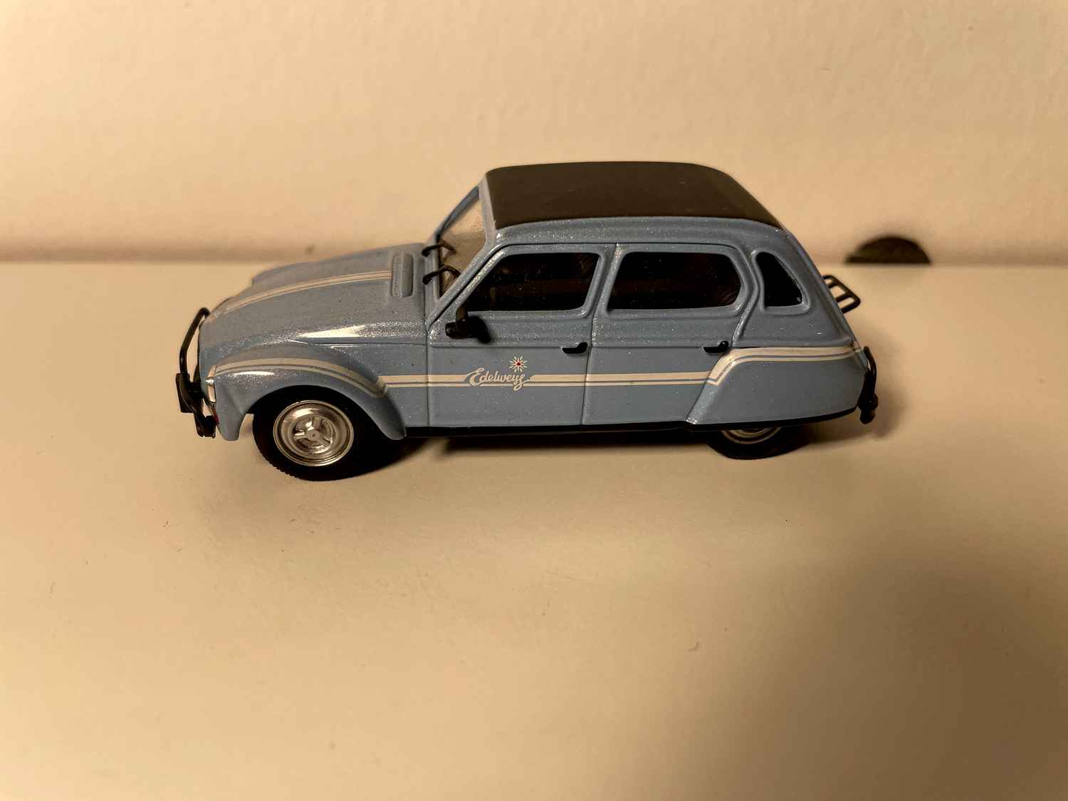 Citroën Dyane Edelweiss blo a schwaarz Dächer - Norev (e Kéier)
