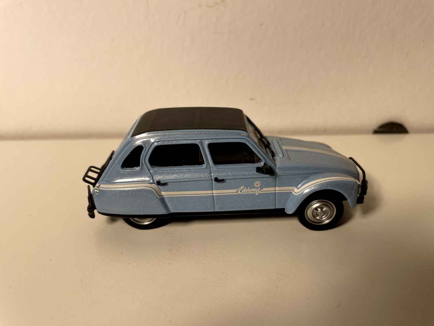 Citroën Dyane Edelweiss blo a schwaarz Dächer - Norev (e Kéier)