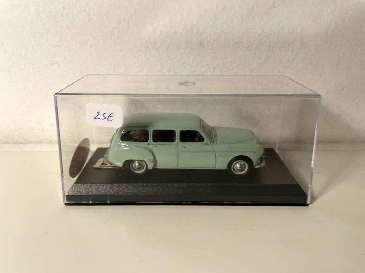 Renault Frégate Manoir verde pallido del 1959 (collezione ELYSEE)