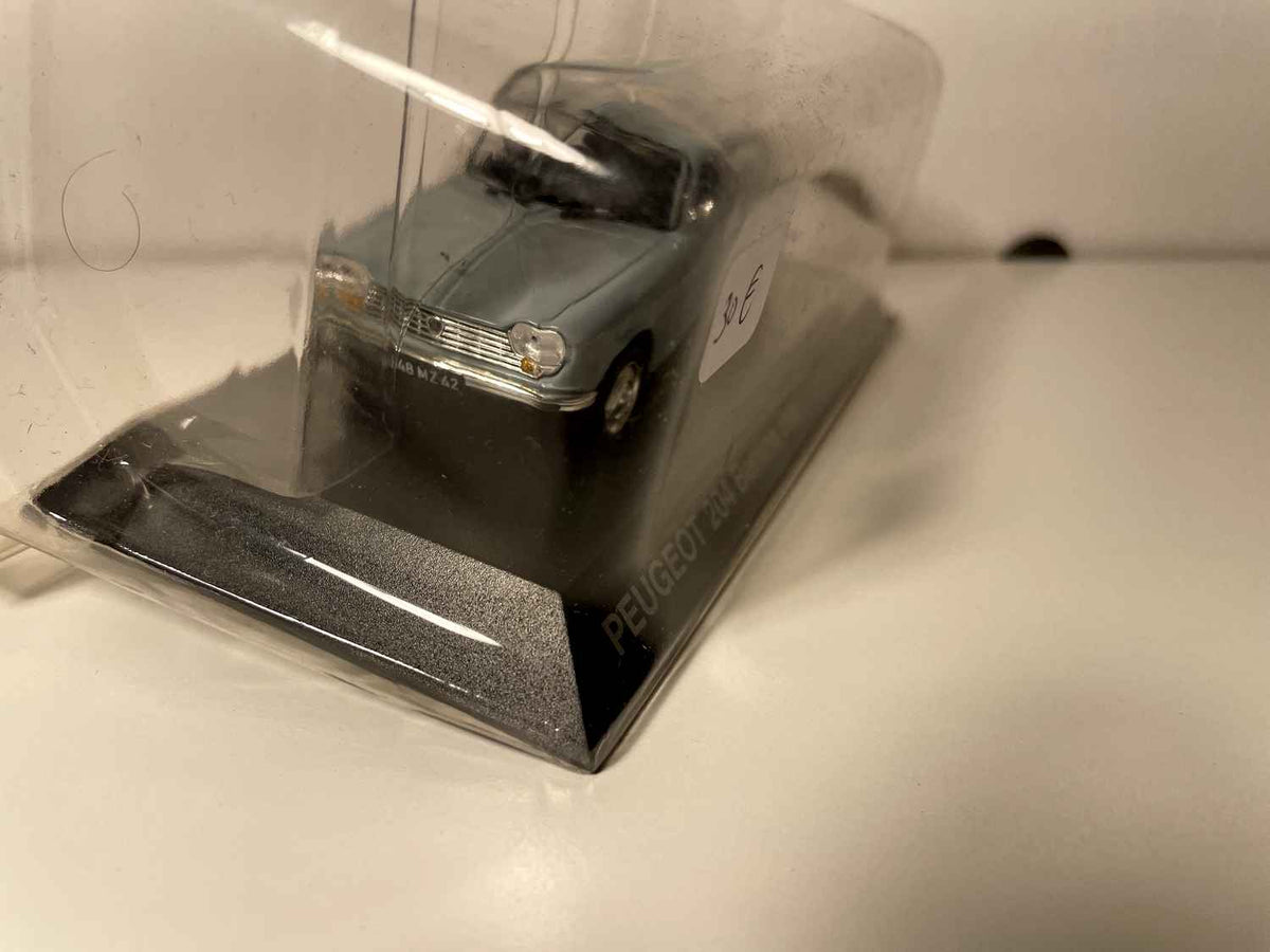 Peugeot 204 blo-gro Limousine vun 1965 (Blister)