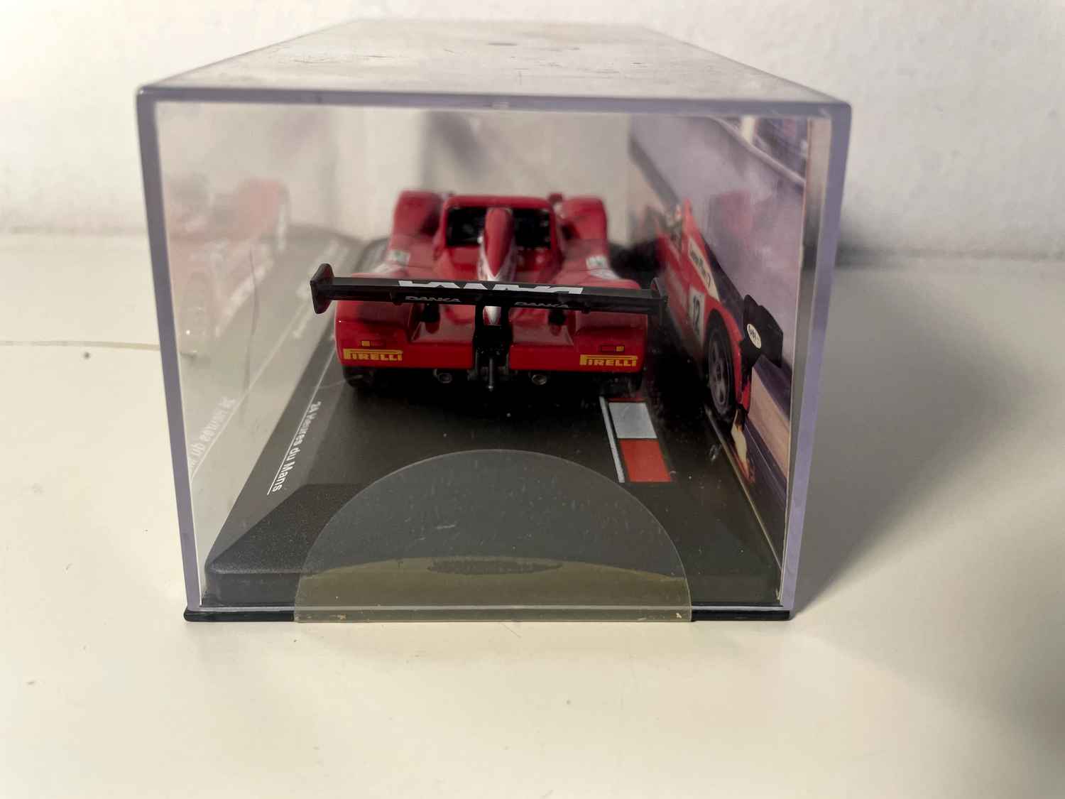 Ferrari 333 SP rouge numéro 12 - 24 heures du Mans de 1998