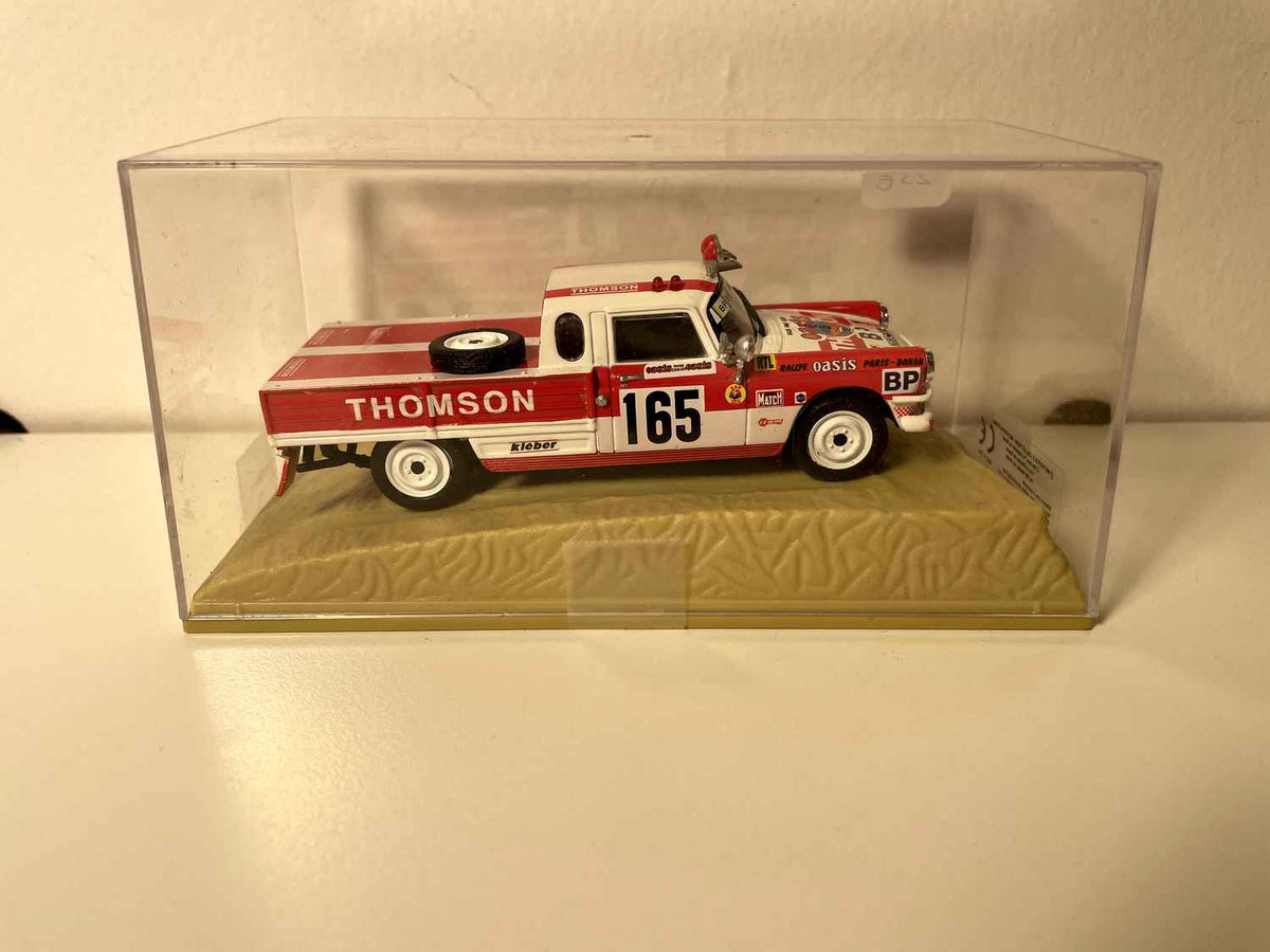 Peugeot 404 pick-up rout an wäiss N°165 (rallye Paris-Dakar 1979)