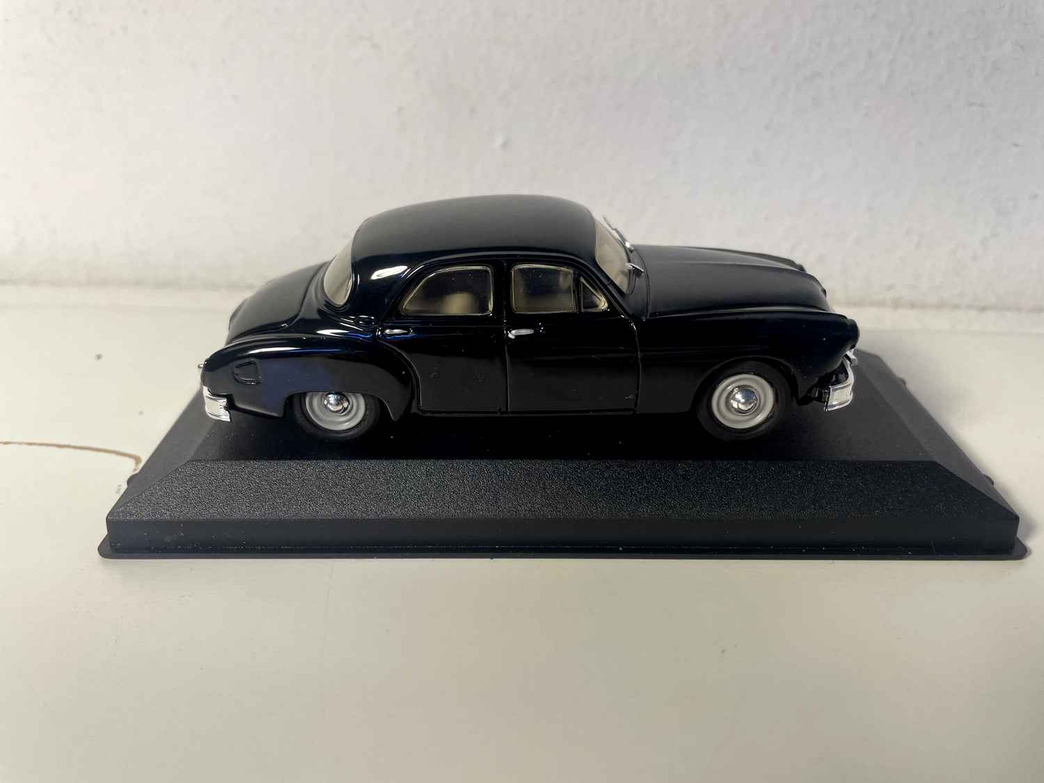 1941 Renault Frégate Schwarz (ELIGOR Referenz 140110 - Leader)
