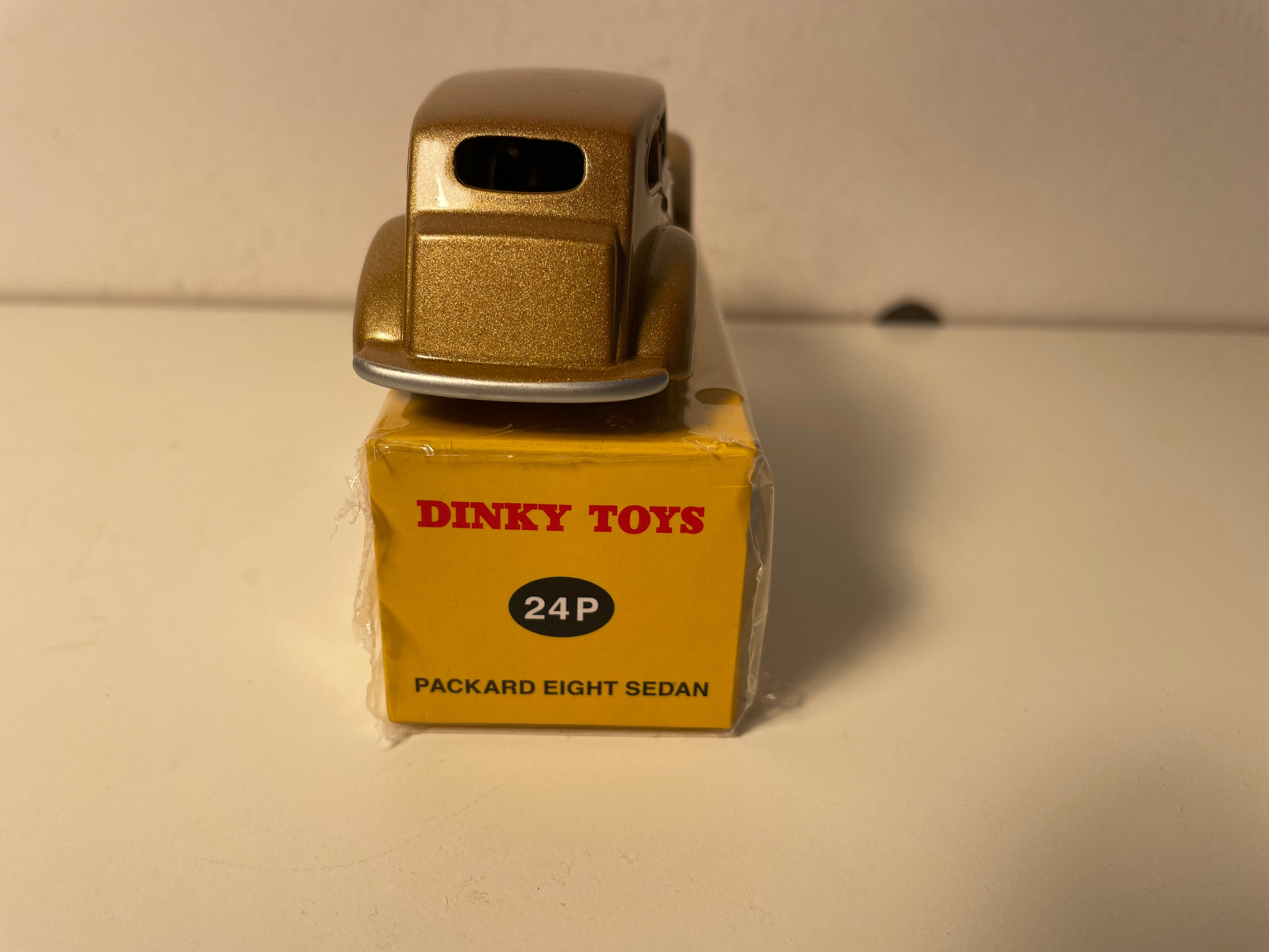 Packard Eight Sedan brown Dinky-Toys (Editions Atlas)