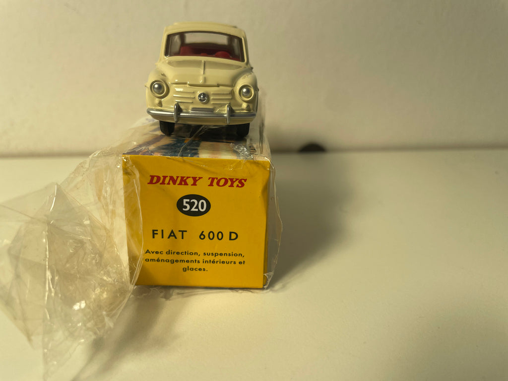 Fiat 600D w kolorze kremowym Dinky-Toys (edycja Atlas) - Nr 520