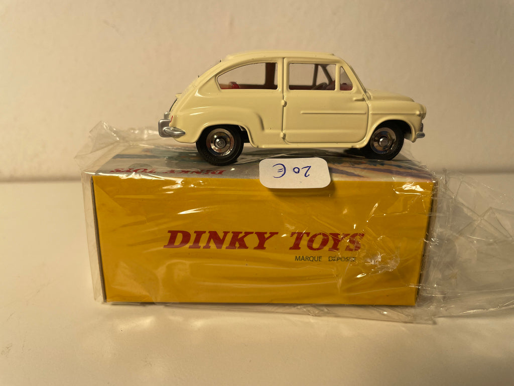 Fiat 600D w kolorze kremowym Dinky-Toys (edycja Atlas) - Nr 520