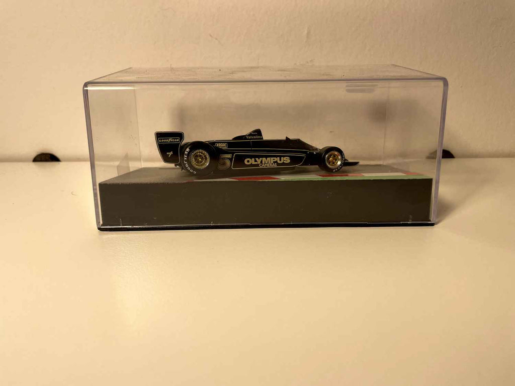 Lotus 79 noire numéro 5 de 1978 - Formule 1 (Mario Andretti)