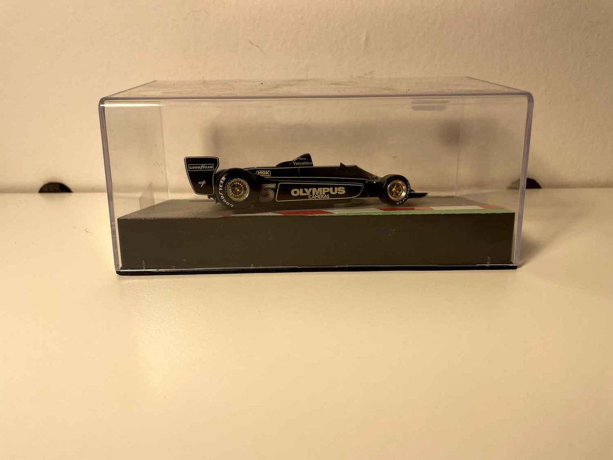Lotus 79 noire numéro 5 de 1978 - Formule 1 (Mario Andretti)