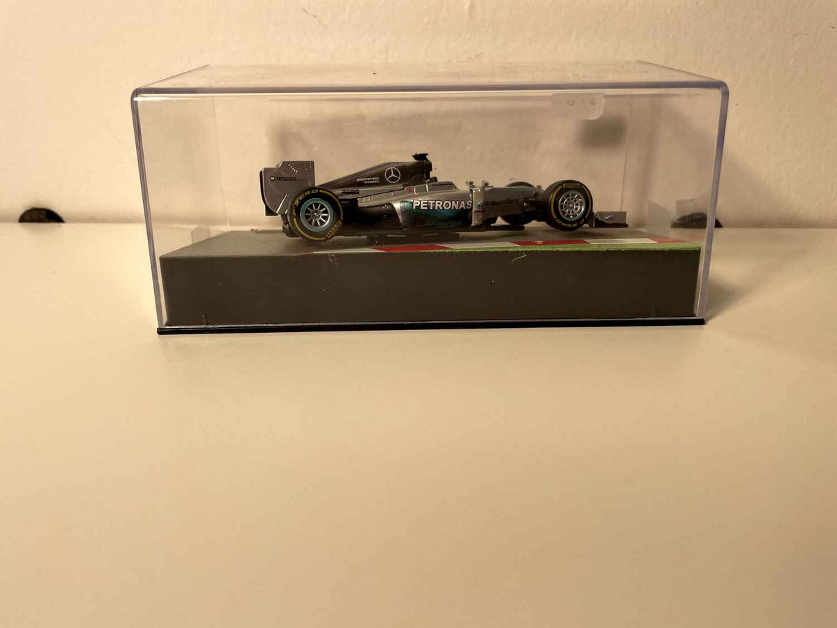 Mercedes F1 W05 Híbrido gris y verde número 44 (Fórmula 1)