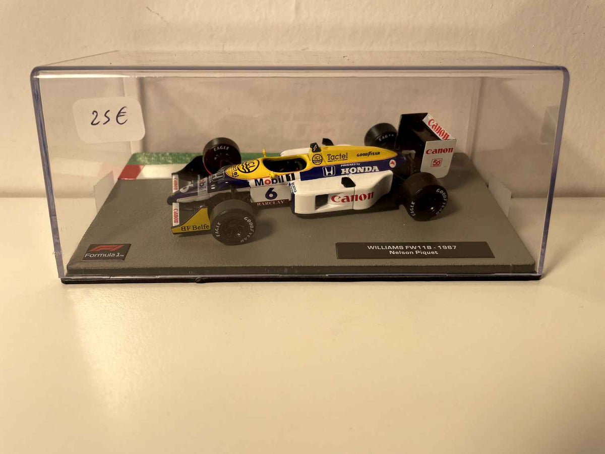 Williams FW11B wäiss, blo a giel Nummer 6 vum 1987