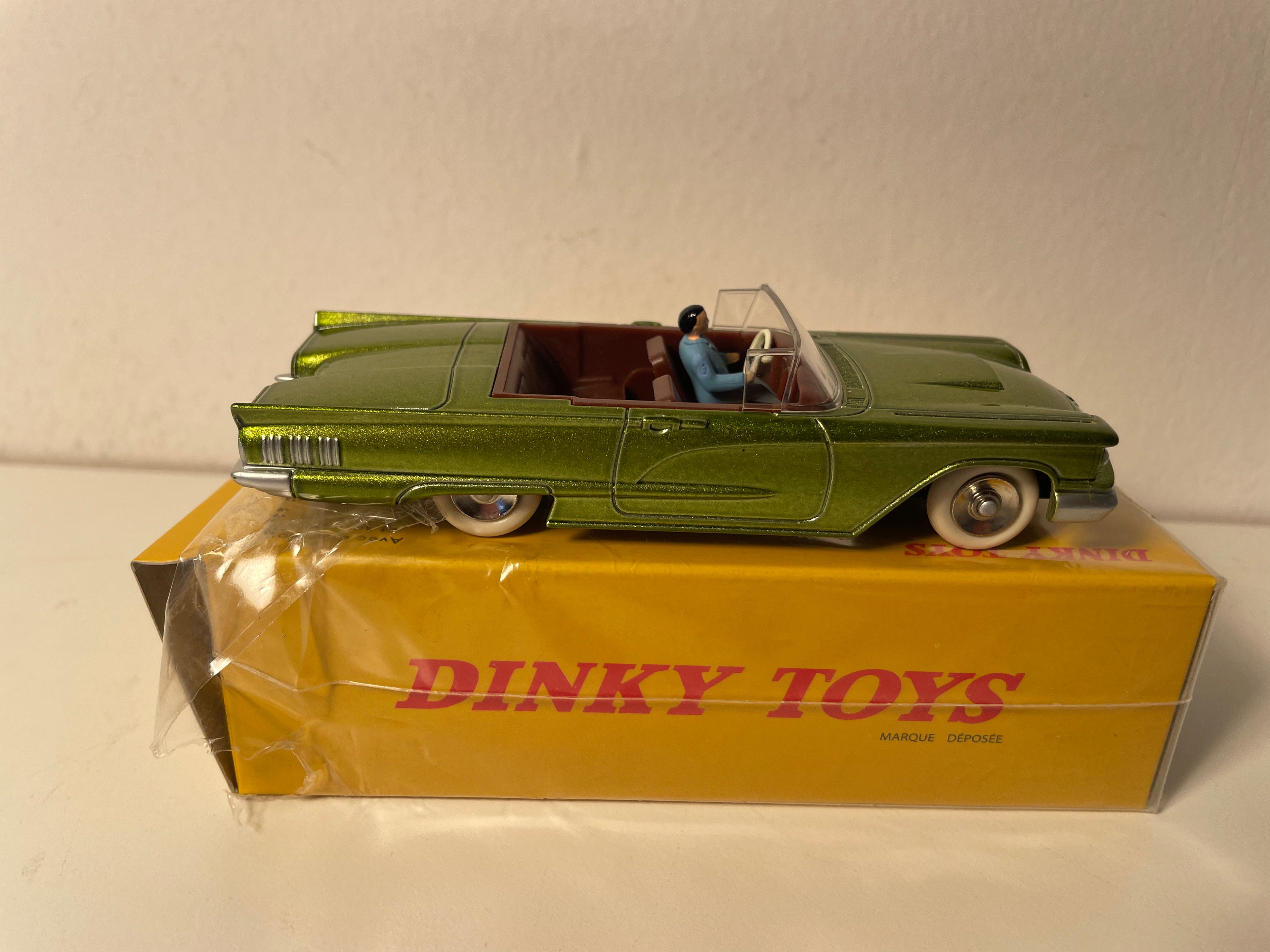Ford Thunderbird green convertible Dinky-Toys (Editions Atlas)