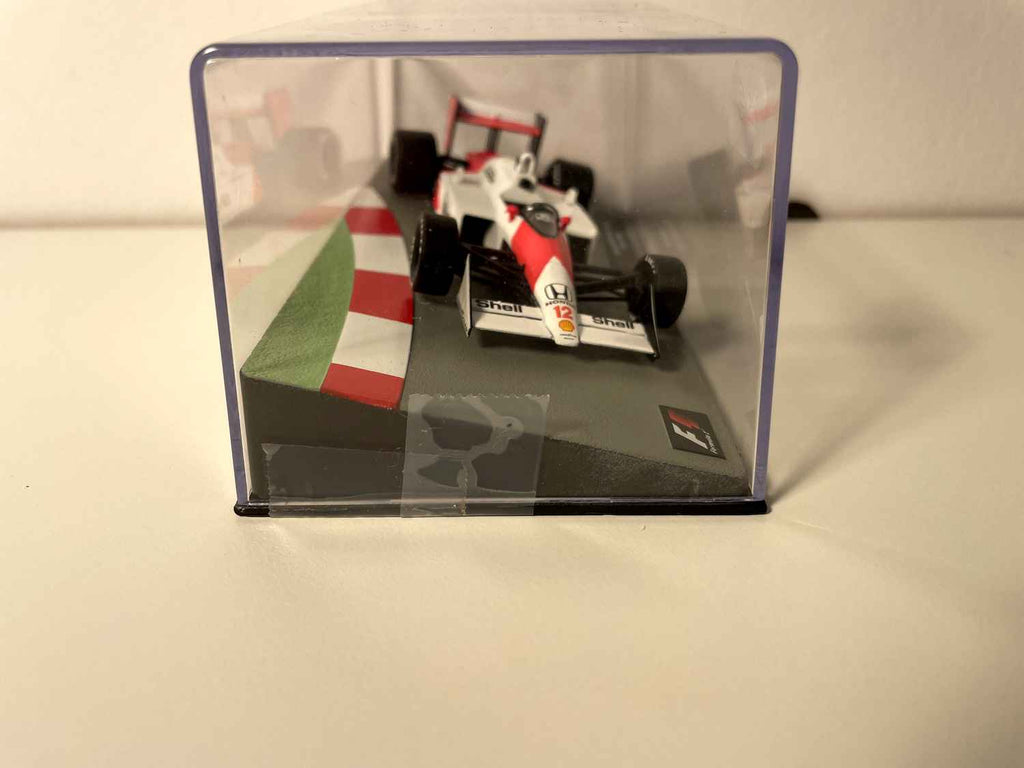 McLaren MP 4/4 blanche et rouge numéro 12 de 1988 - Formule 1 - Ayrton Senna