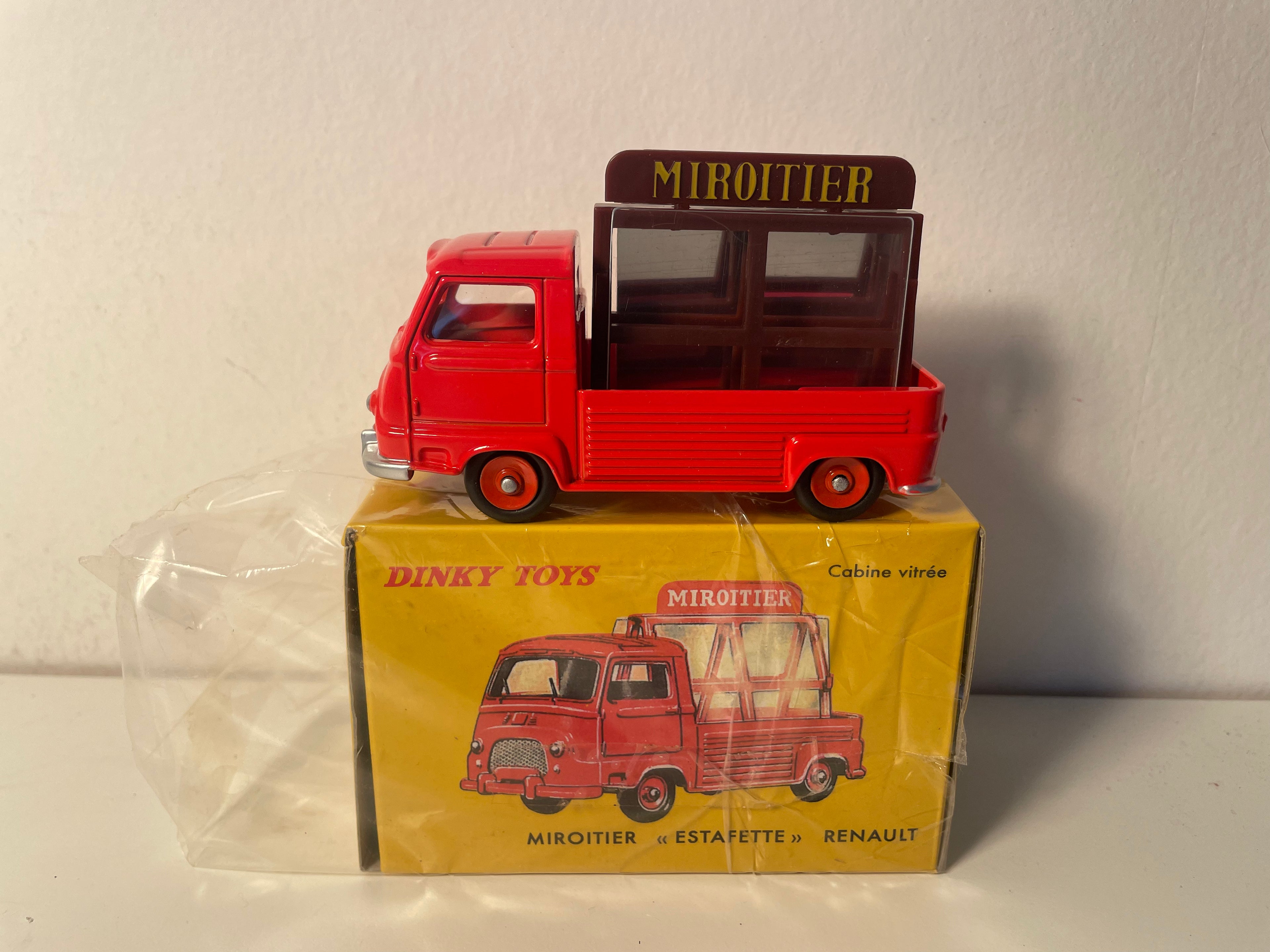 Rote Renault Estafette Miroitier Dinky-Toys (Atlas Edition) - Nr. 564