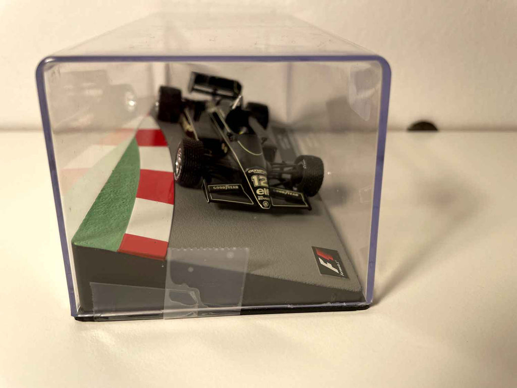 Black Lotus 97T numer 12 z 1985 roku (Formuła 1)