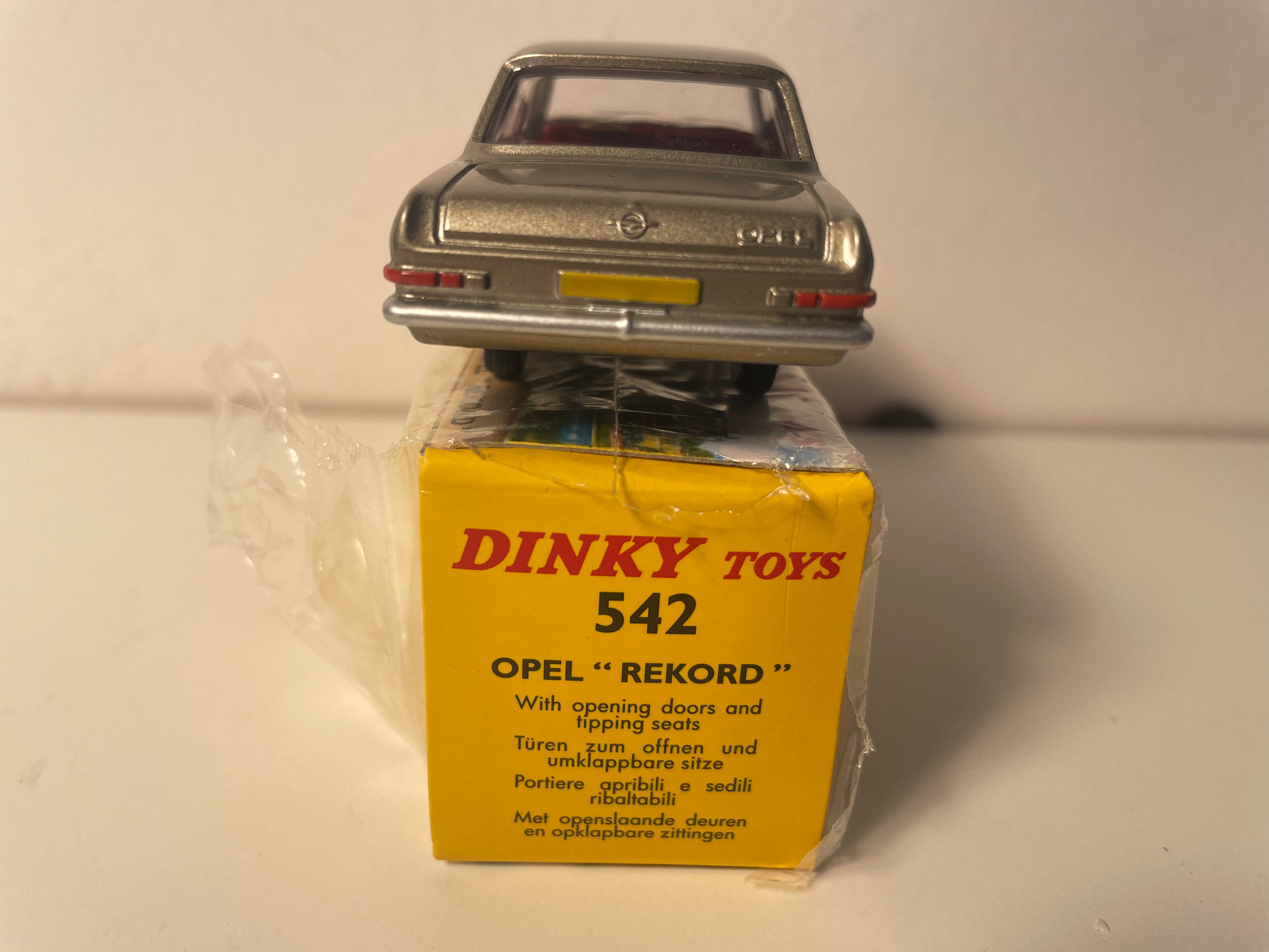 Opek Rekord Grise Dinky-Toys (Atlas Editions)