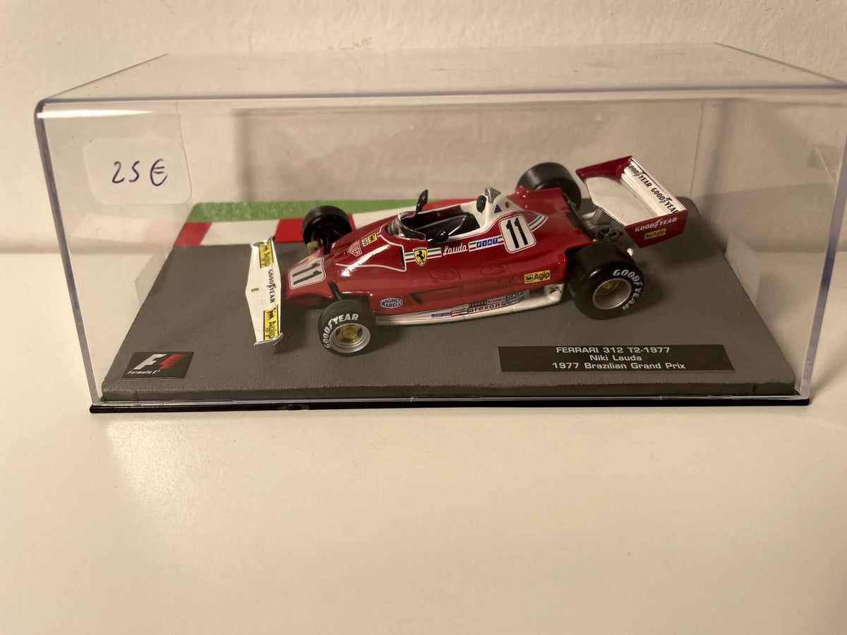 Ferrari 312 T2-1977 rouge numéro 11 - Formule 1 - grand prix du Brésil de 1977 (Niki Lauda)