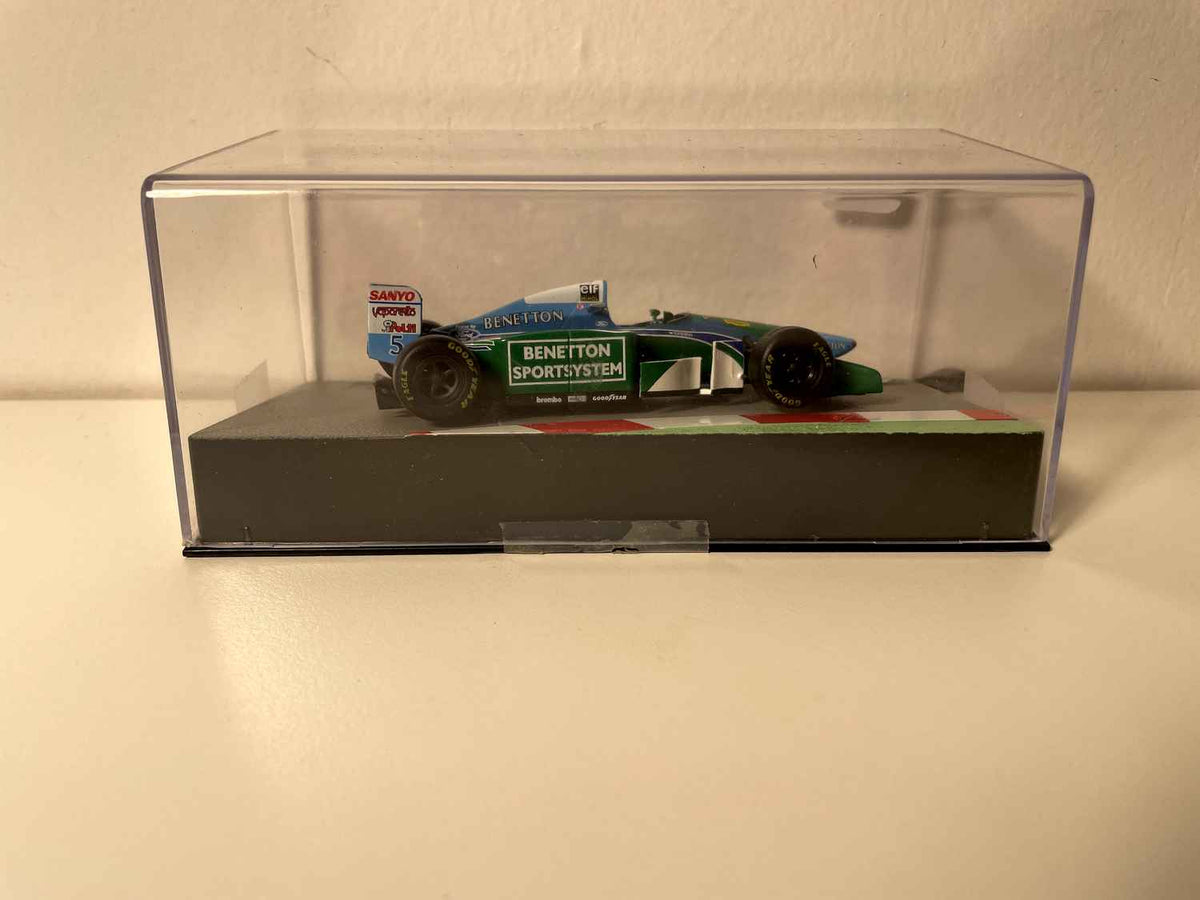 Benetton B194 niebiesko-zielona numer 5 z 1994 roku - Formuła 1