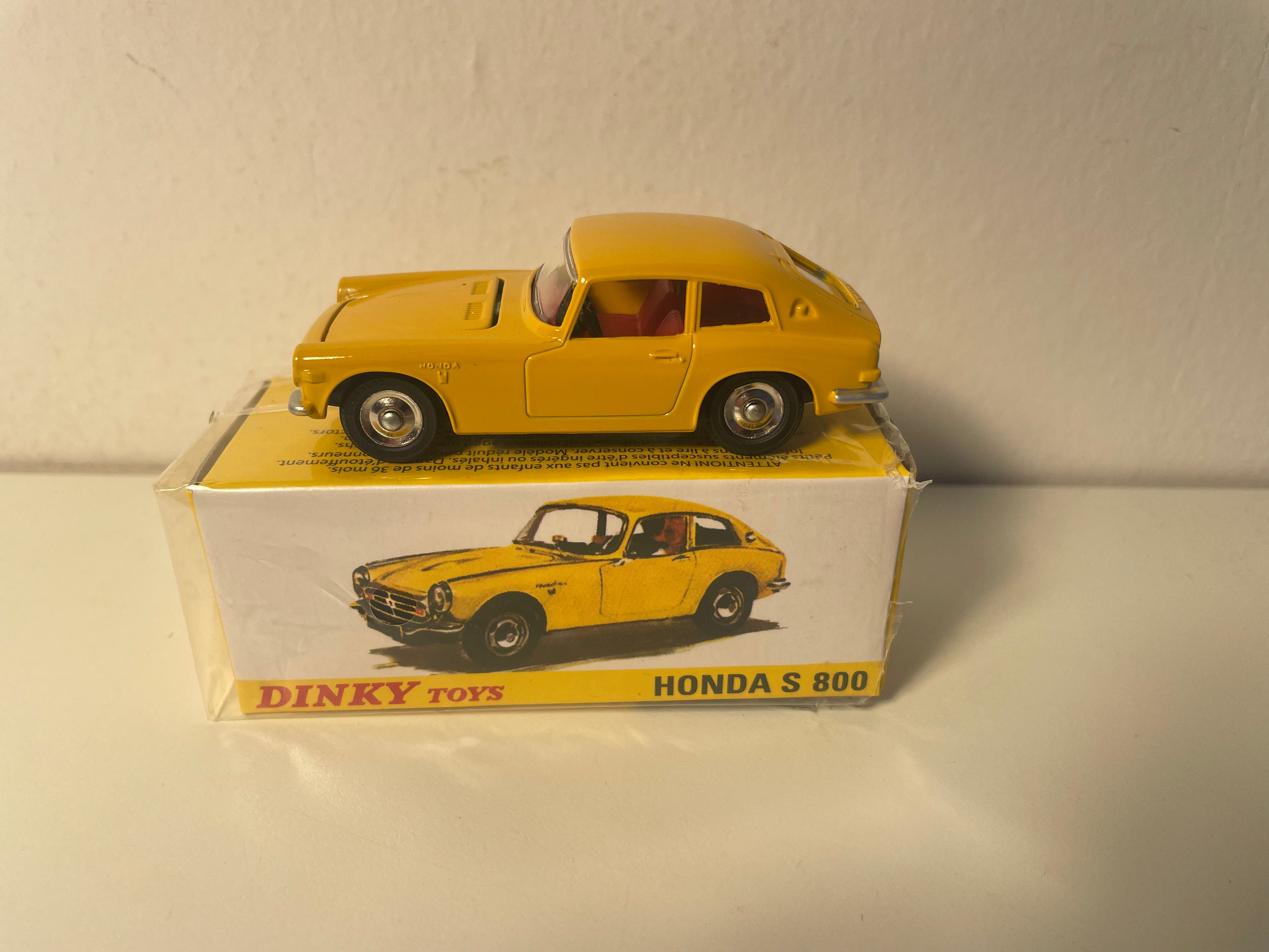 Honda S800 giel Dinky-Toys (Atlas Editioun) - N°1408