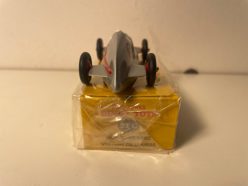 Mercedes-Benz voiture de course grise et liseret rouge numéro 3 Dinky-Toys (Editions Atlas) - N°23 C