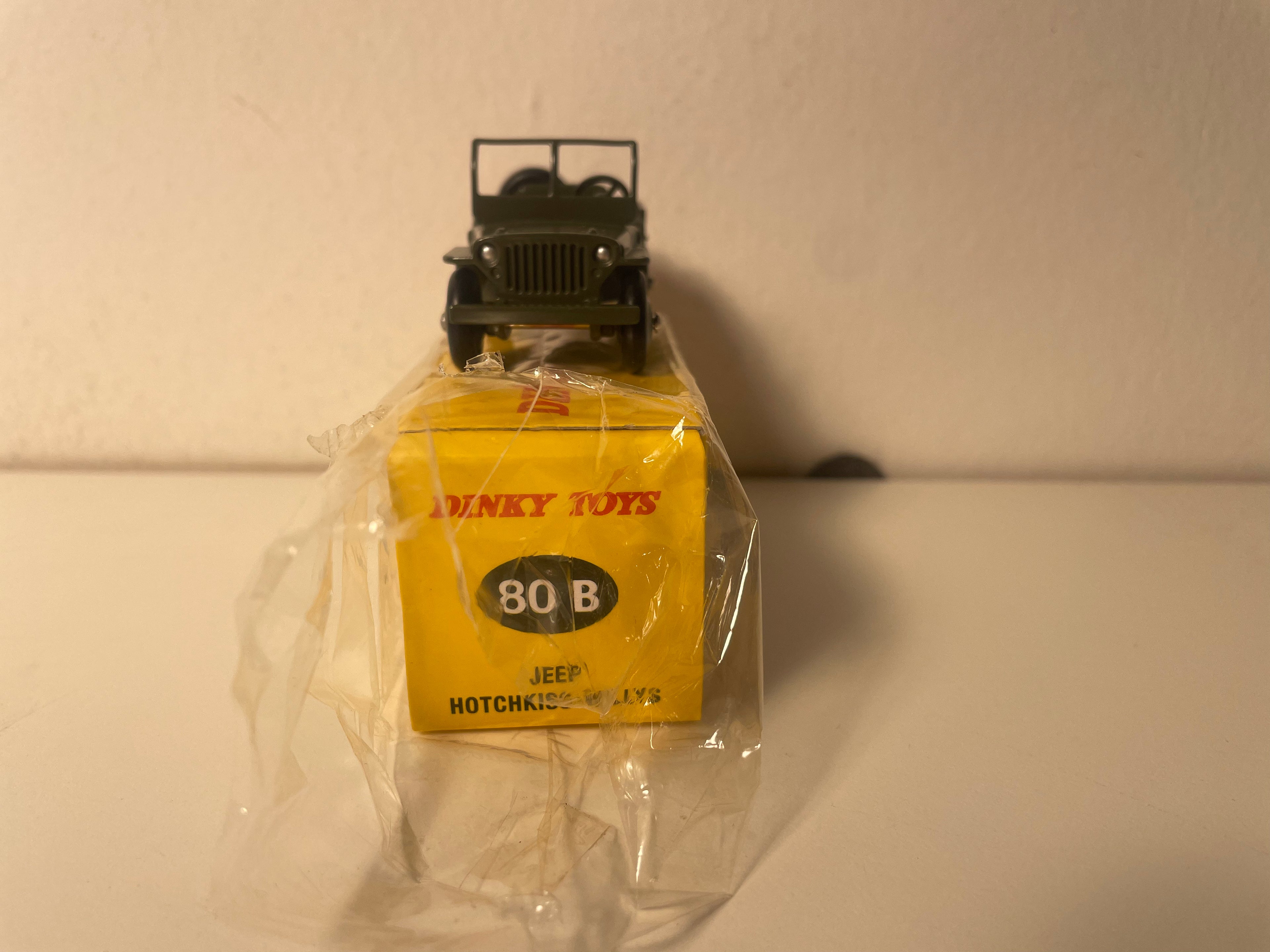 Jeep Hotchkiss Willys militar verde oscuro Dinky-Toys (ediciones Atlas) - N°80 B