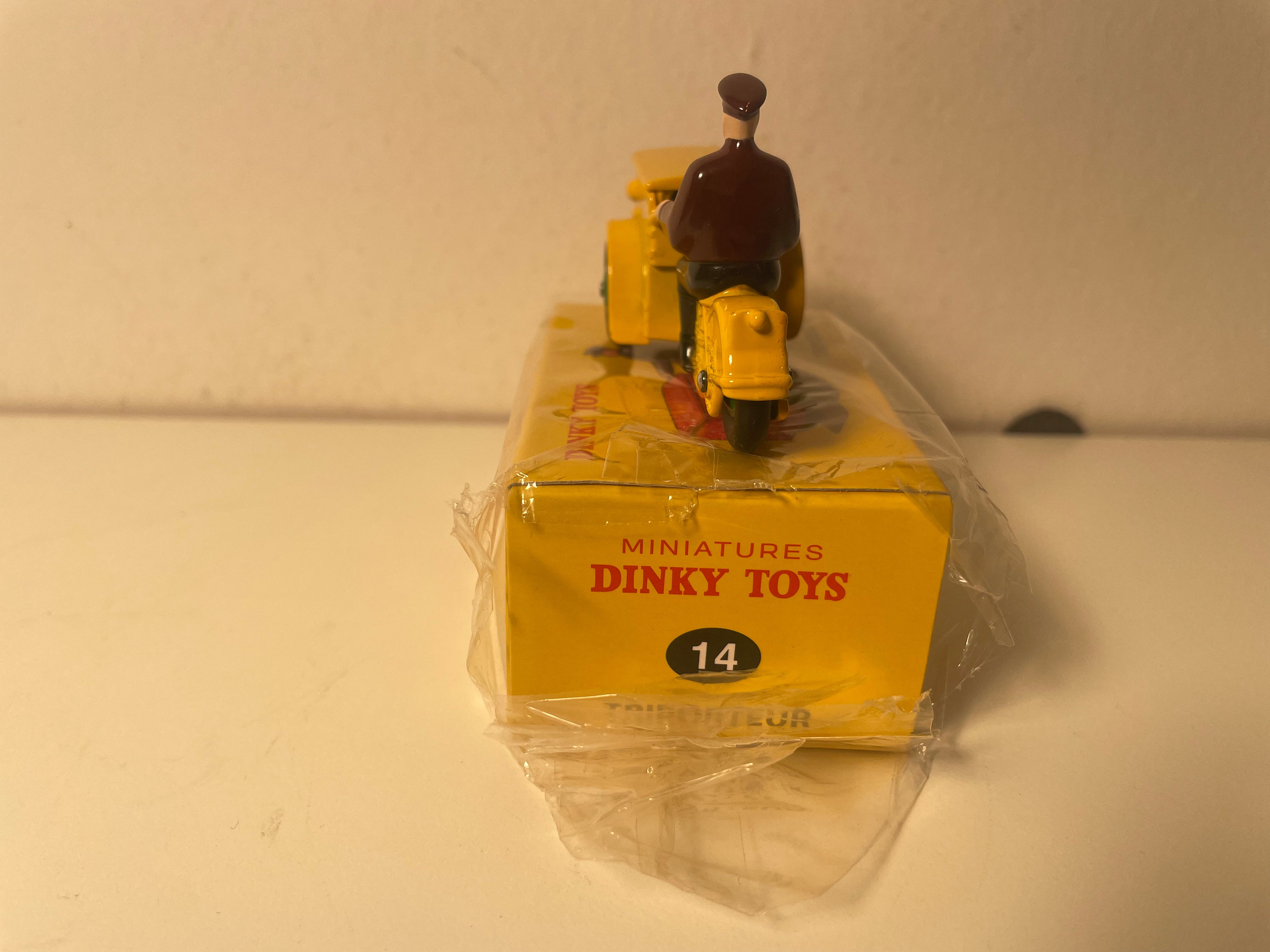 Triporteur jaune Dinky-Toys (Editiounen Atlas) - N°14