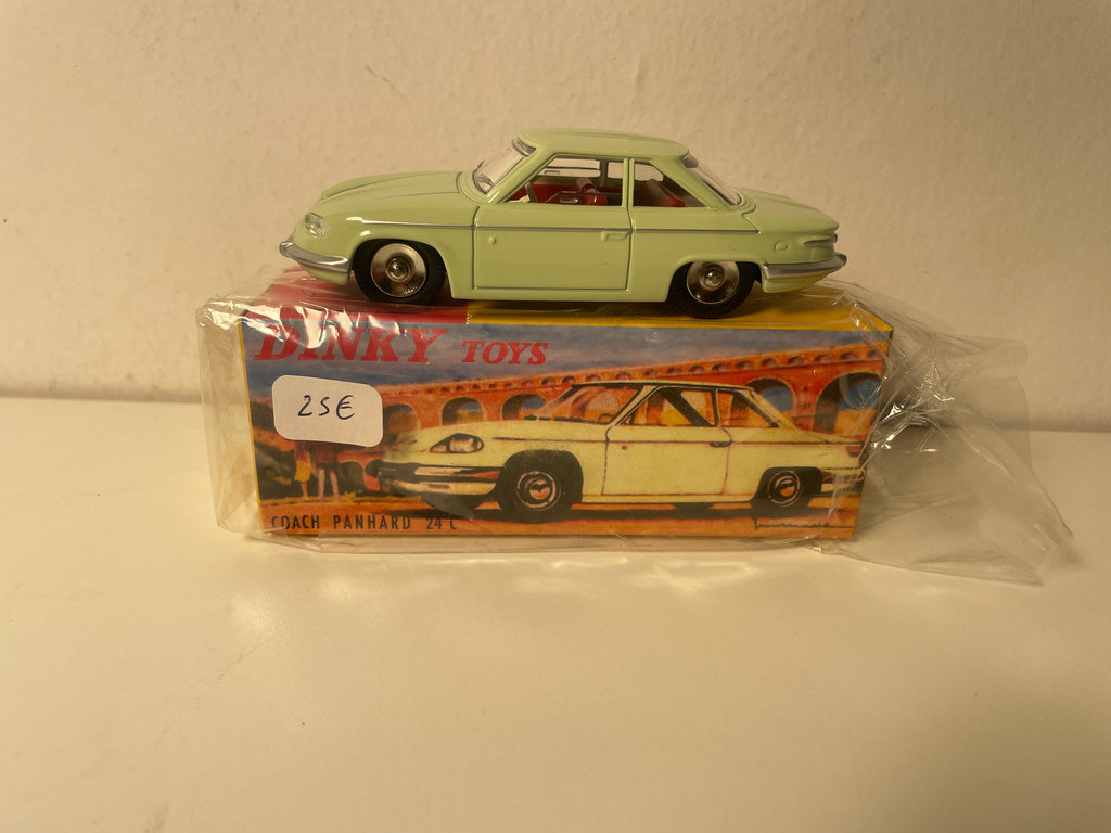 Panhard 24 C Coach vert anis Dinky-Toys (éditions Atlas) - N°524