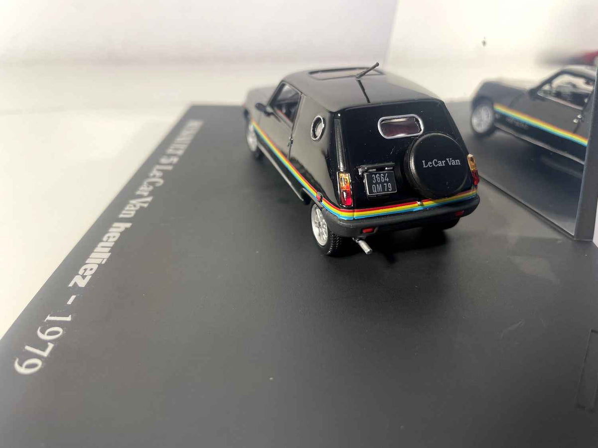 Renault 5 Le Car Van Heuliez negro de 1976 (coffret boite rectangle) - Universal Hobbies