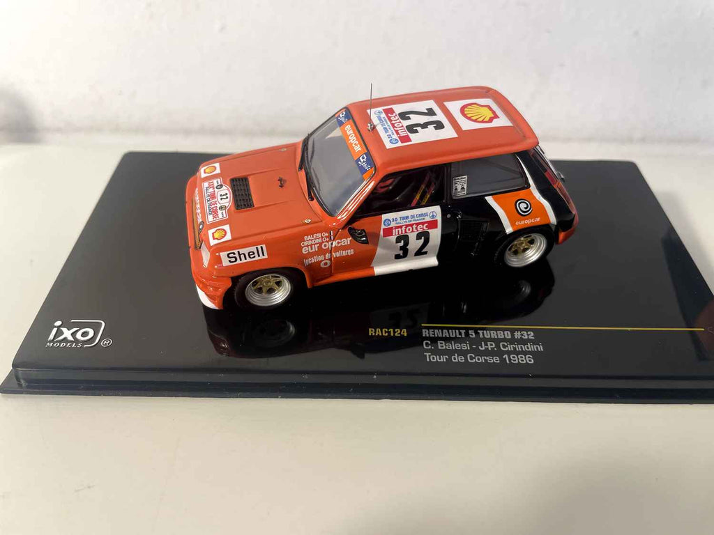 Renault 5 Turbo orange et noire numéro 32 - rallye de Corse de 1986 - IXO