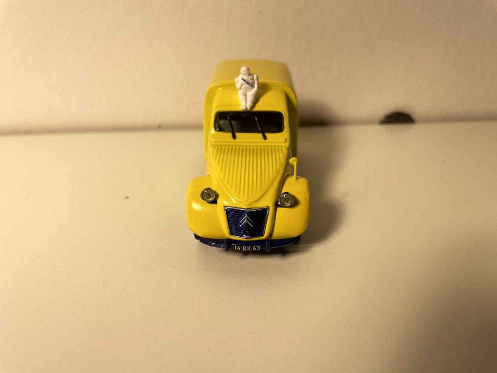 Citroën 2 CV AZU Amarelo Michelin - Norev