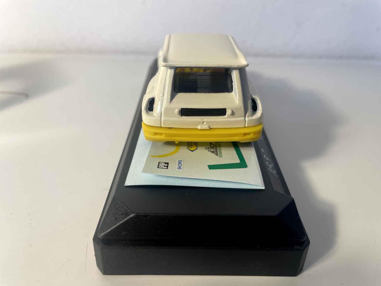 Renault 5 Maxi Turbo wäiss a giel Nummer 10 - Solido Referenz 1837