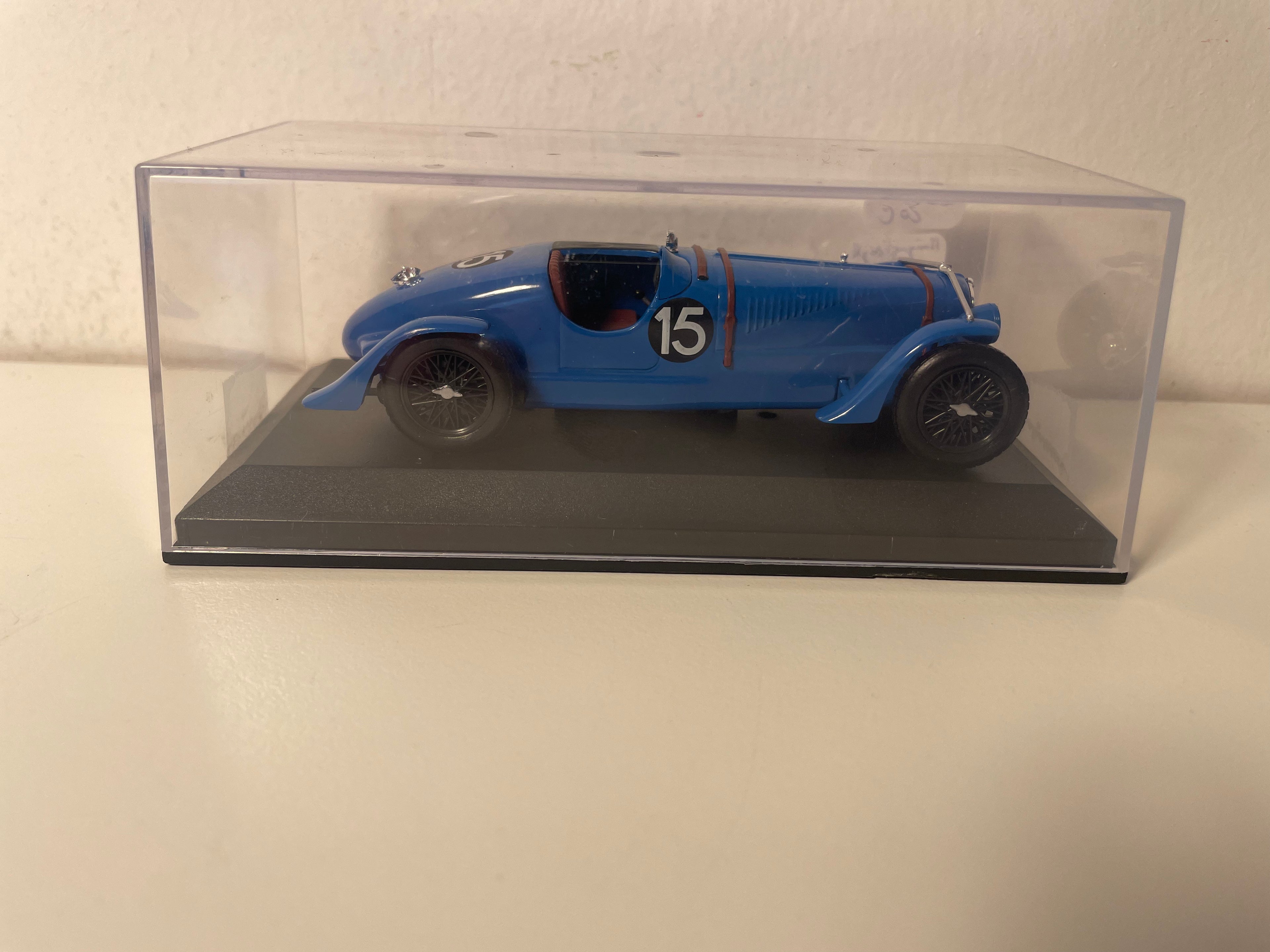 Delahaye 135S blo Nummer 15 (24 Stonne vu Le Mans 1938)