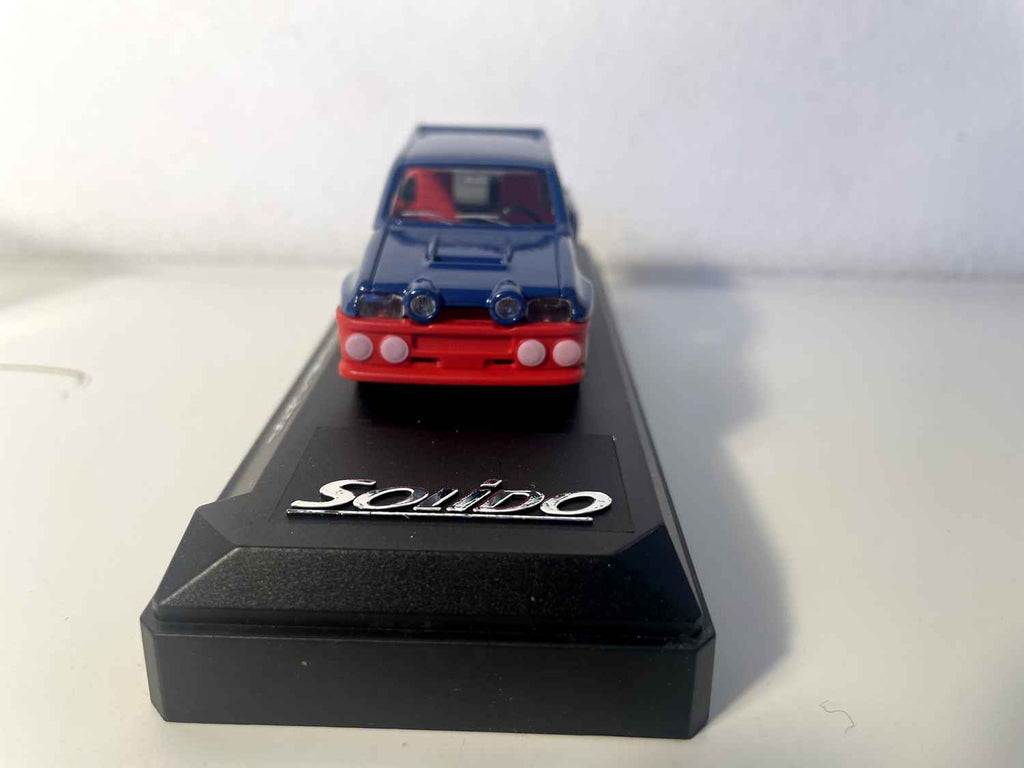 Renault 5 Maxi Turbo blau mit rotem Schweller Nummer 3 (Solido Referenz 1908 orange Box)