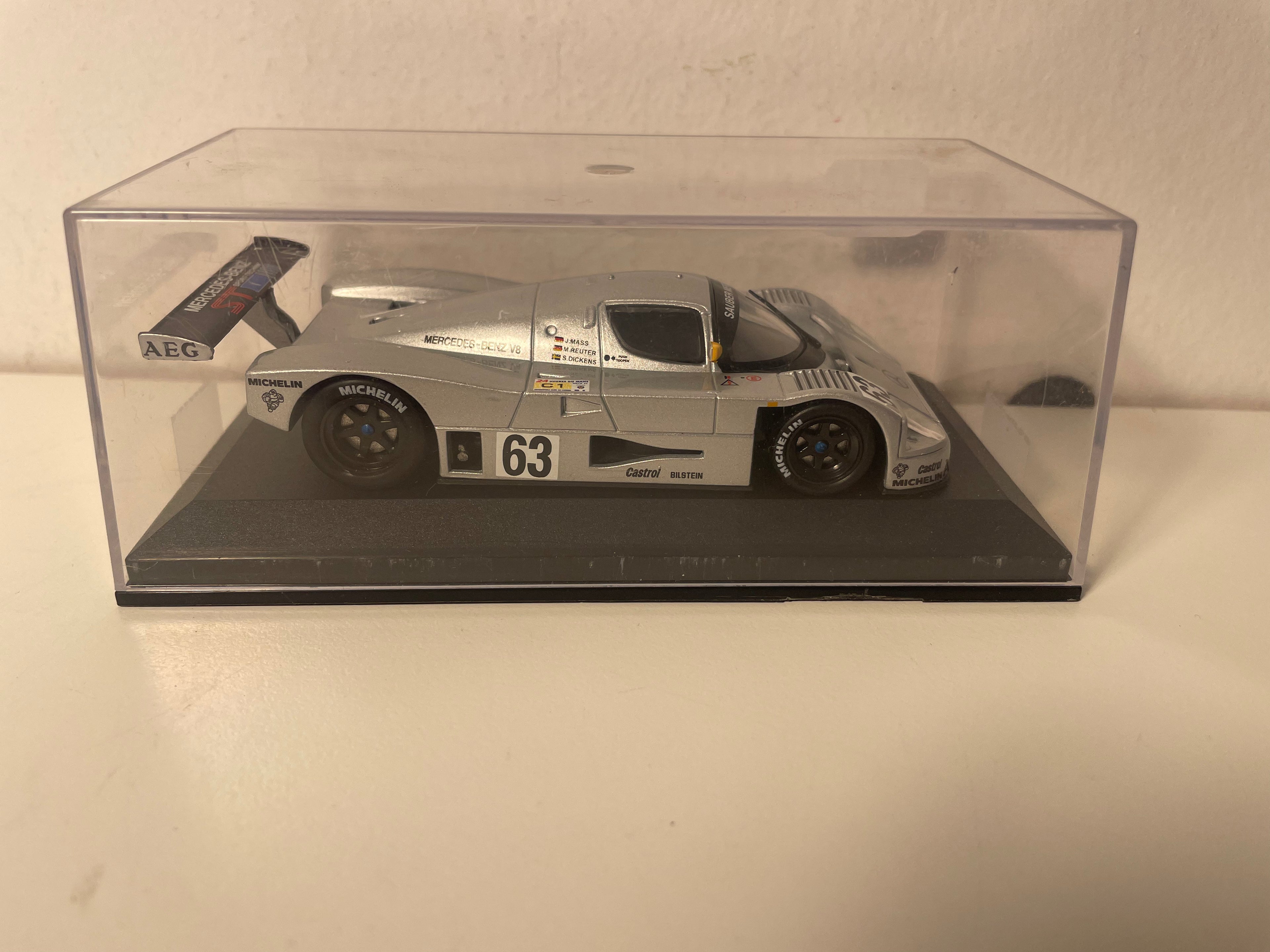 Sauber C9 Mercedes grise numéro 63 - 24 heures du Mans de 1989