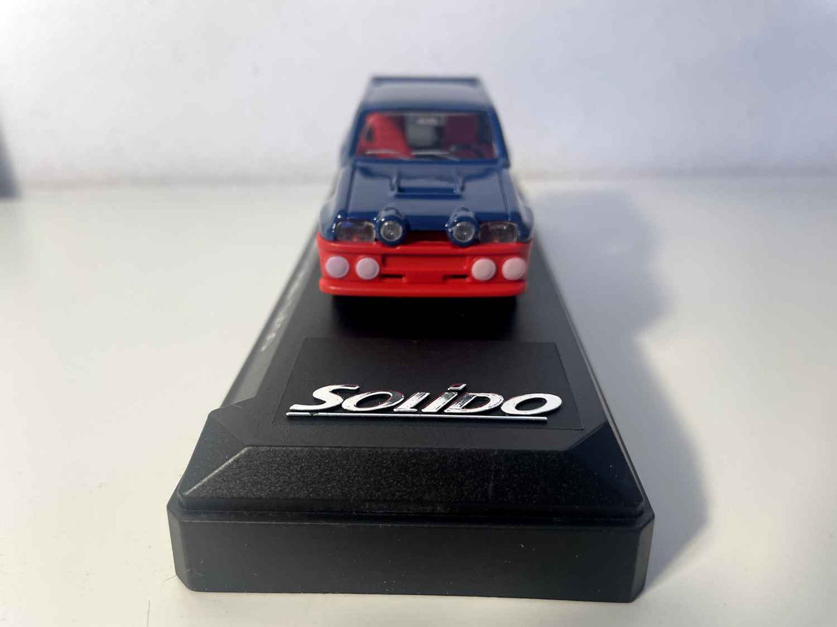 Renault 5 Maxi Turbo azul y con franja roja número 3 (Solido referencia 1908 caja violeta)