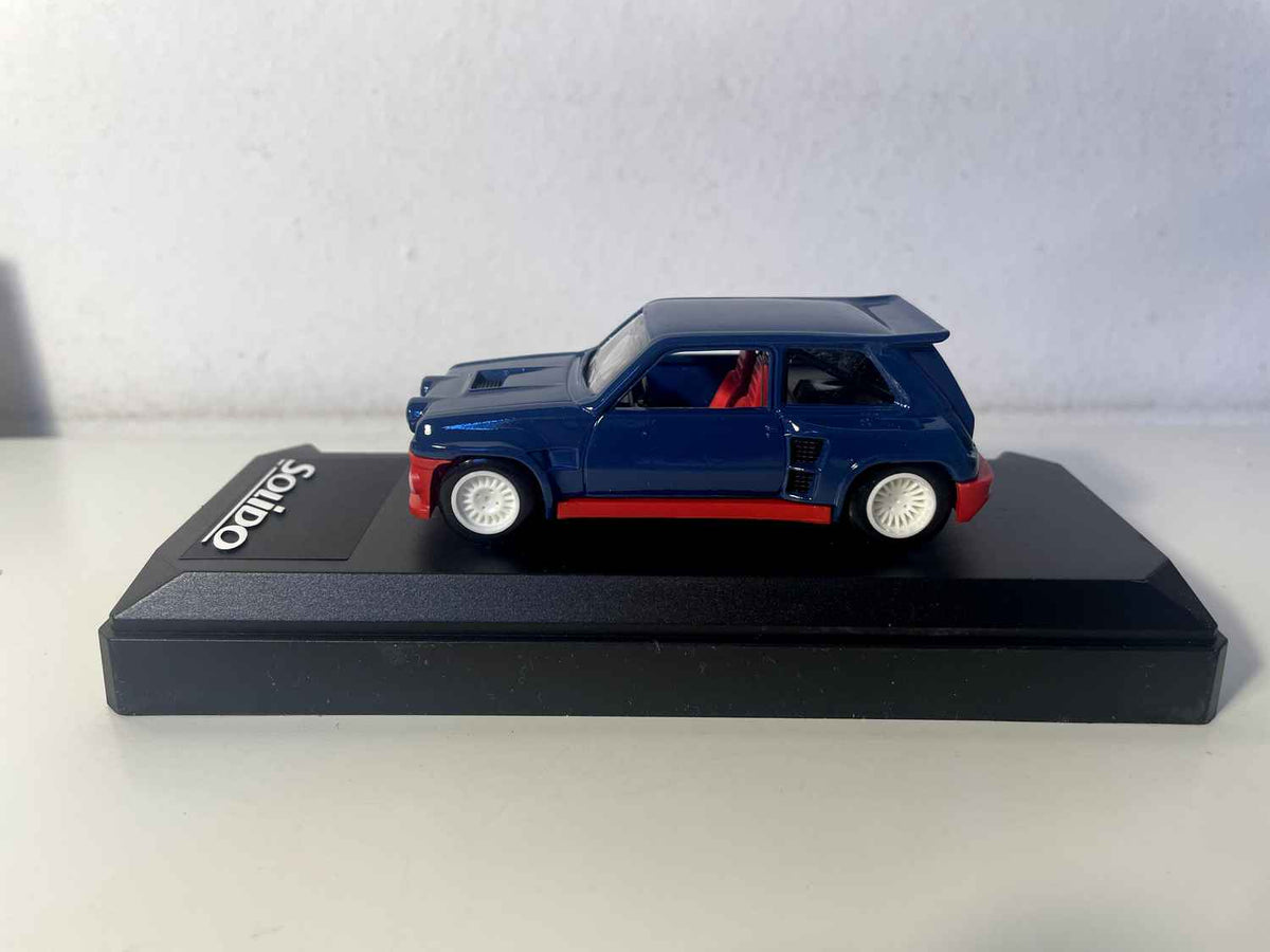 Renault 5 Maxi Turbo azul y con franja roja número 3 (Solido referencia 1908 caja violeta)