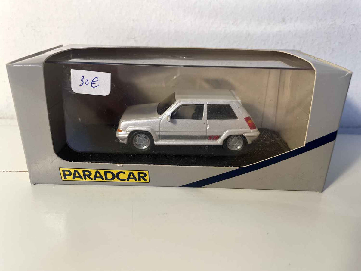 Renault Super 5 GT Turbo gebroken wit/lichtbeige? PARADCAR referentie 024