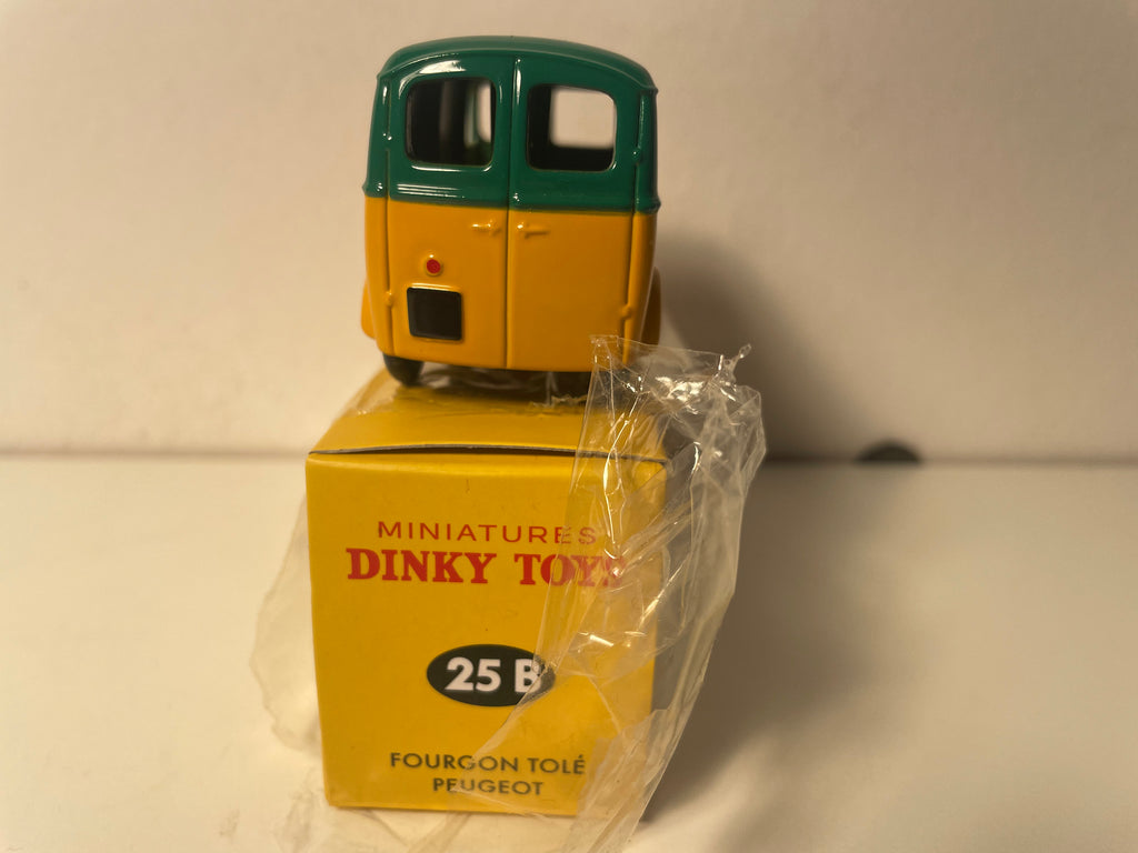 Peugeot D34 z reklamą Mazda Dinky-Toys (Editions Atlas)