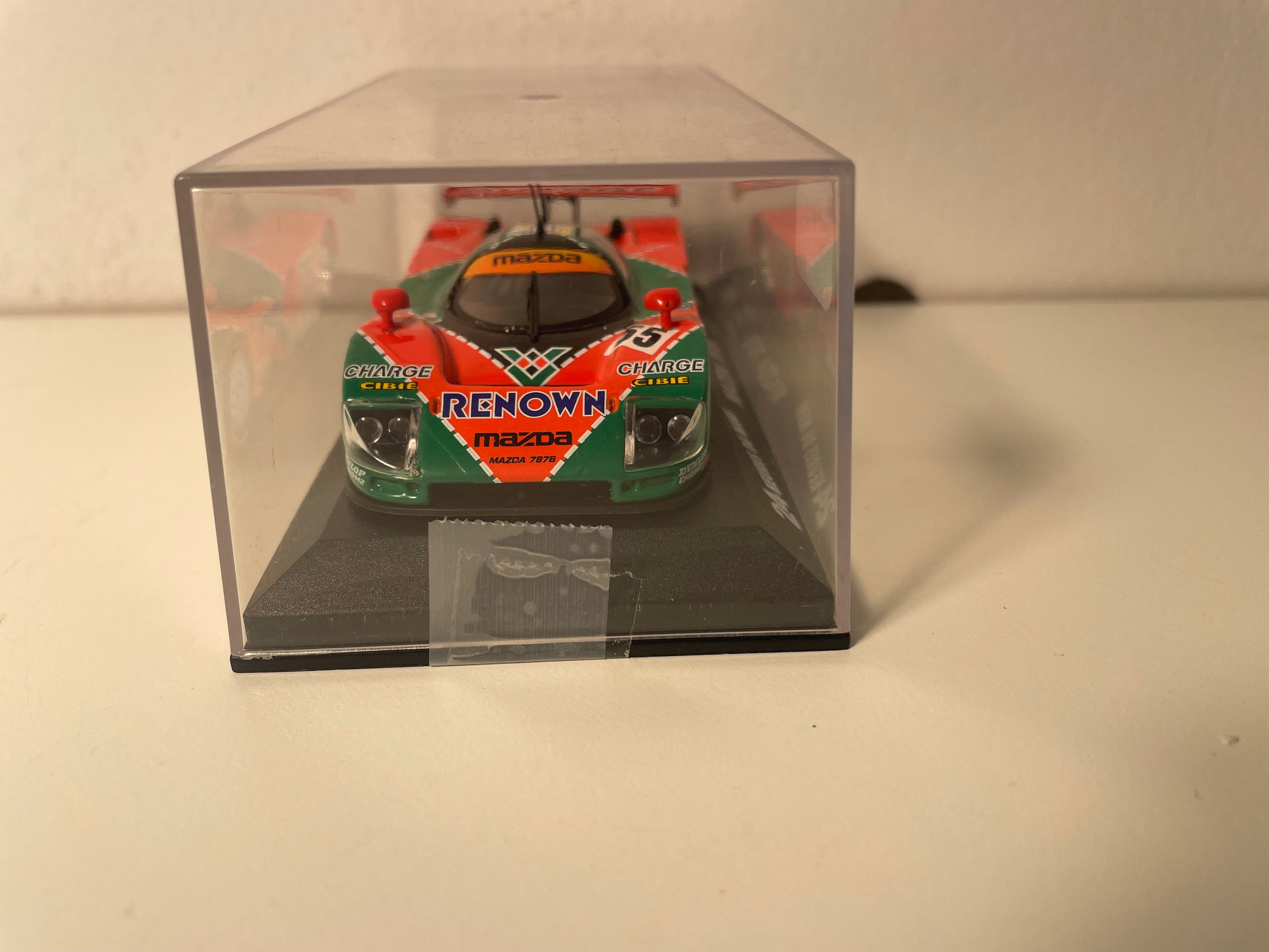 Mazda 787B naranja y verde número 55 - 24 horas de Le Mans 1991