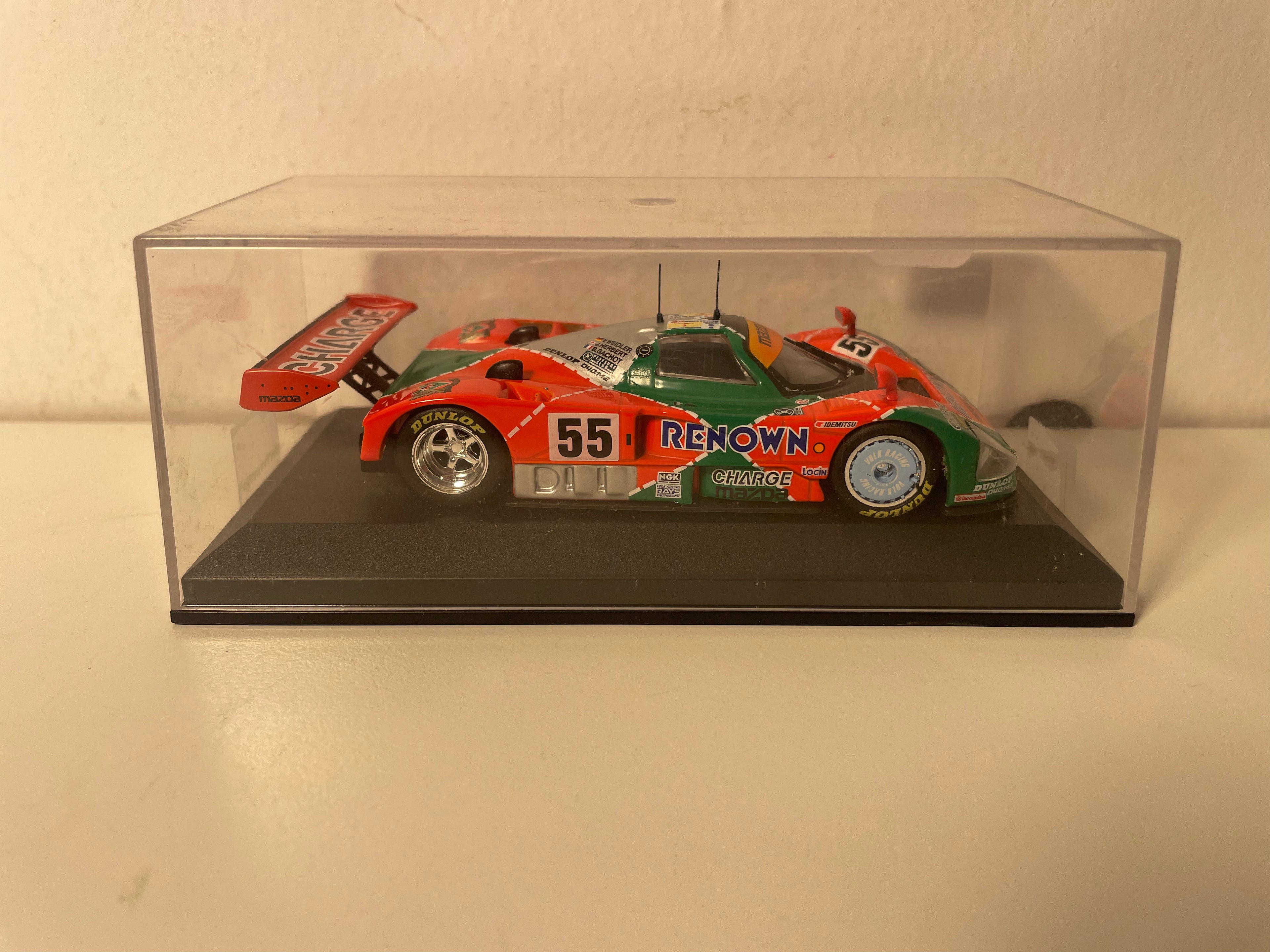 Mazda 787B naranja y verde número 55 - 24 horas de Le Mans 1991
