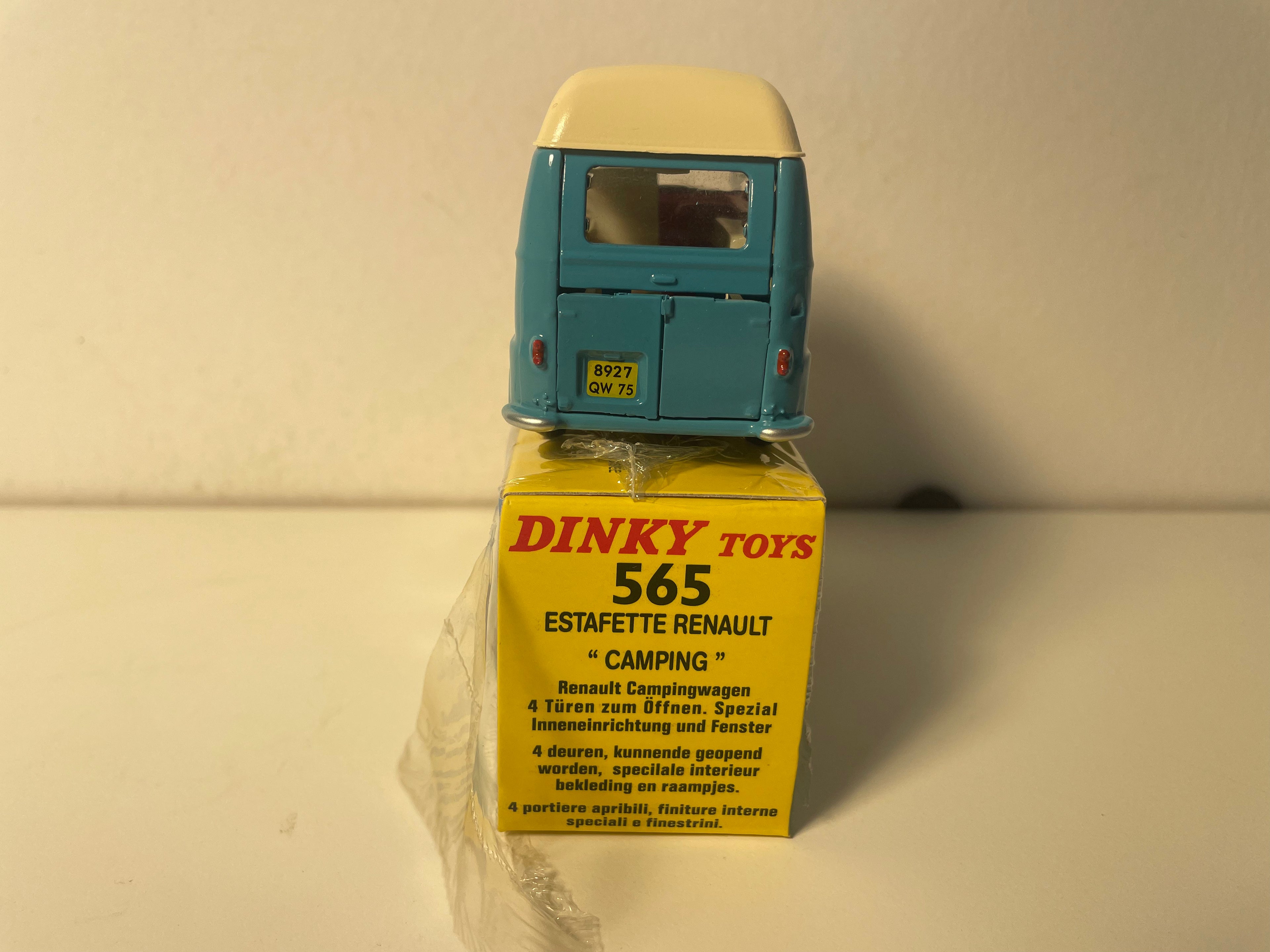 Renault estafette camping bleue et toit beige Dinky-Toys (éditions Atlas) - N°565