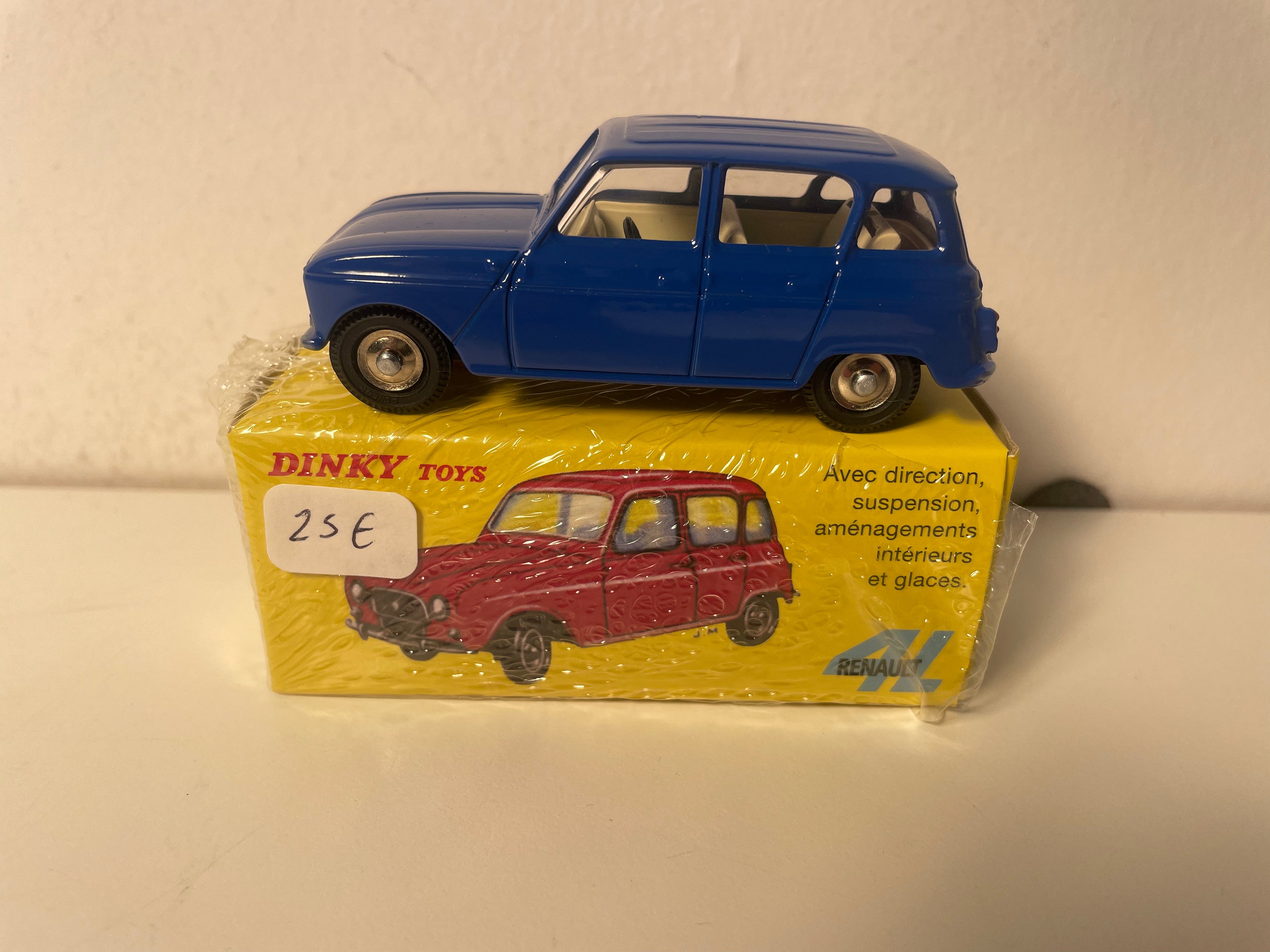 Renault 4L dunkelblau Dinky-Toys (Atlas Ausgaben) - N°518