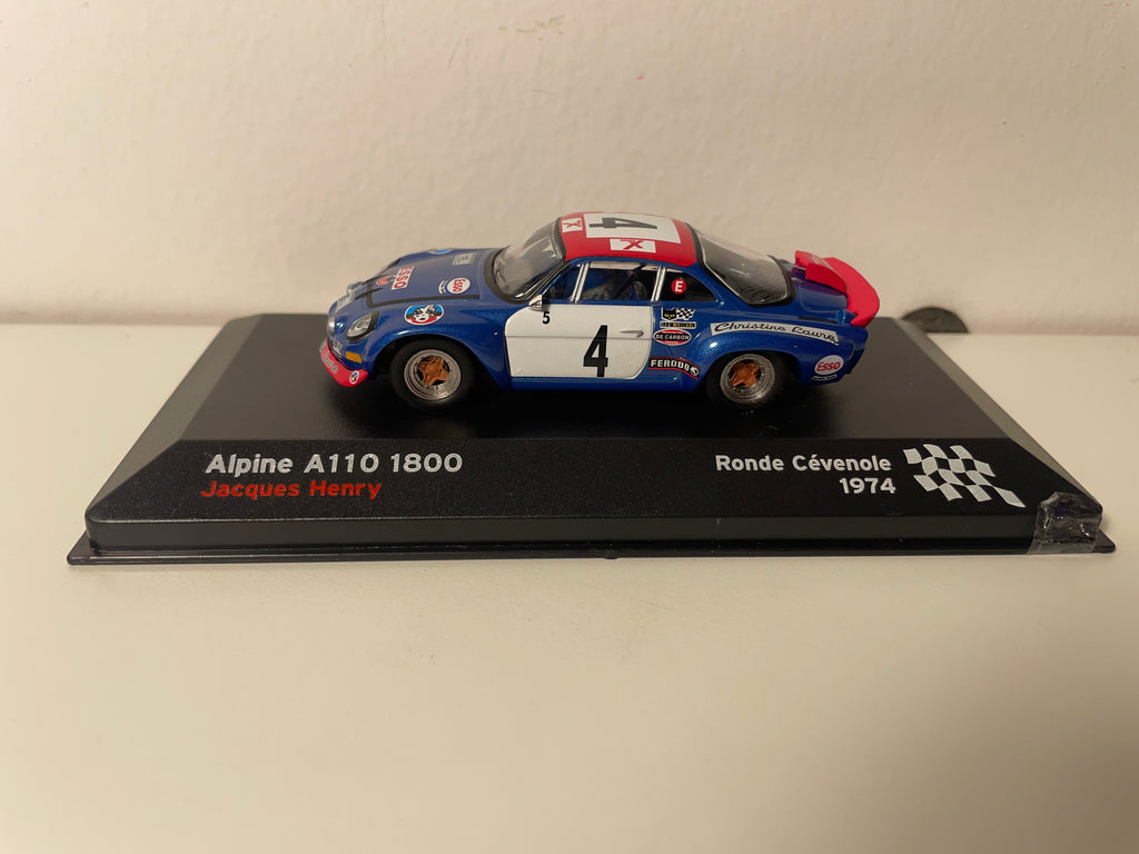Renault Alpine A110 1800 bleue, blanche et rouge numéro 4 - Ronde Cévenole 1974