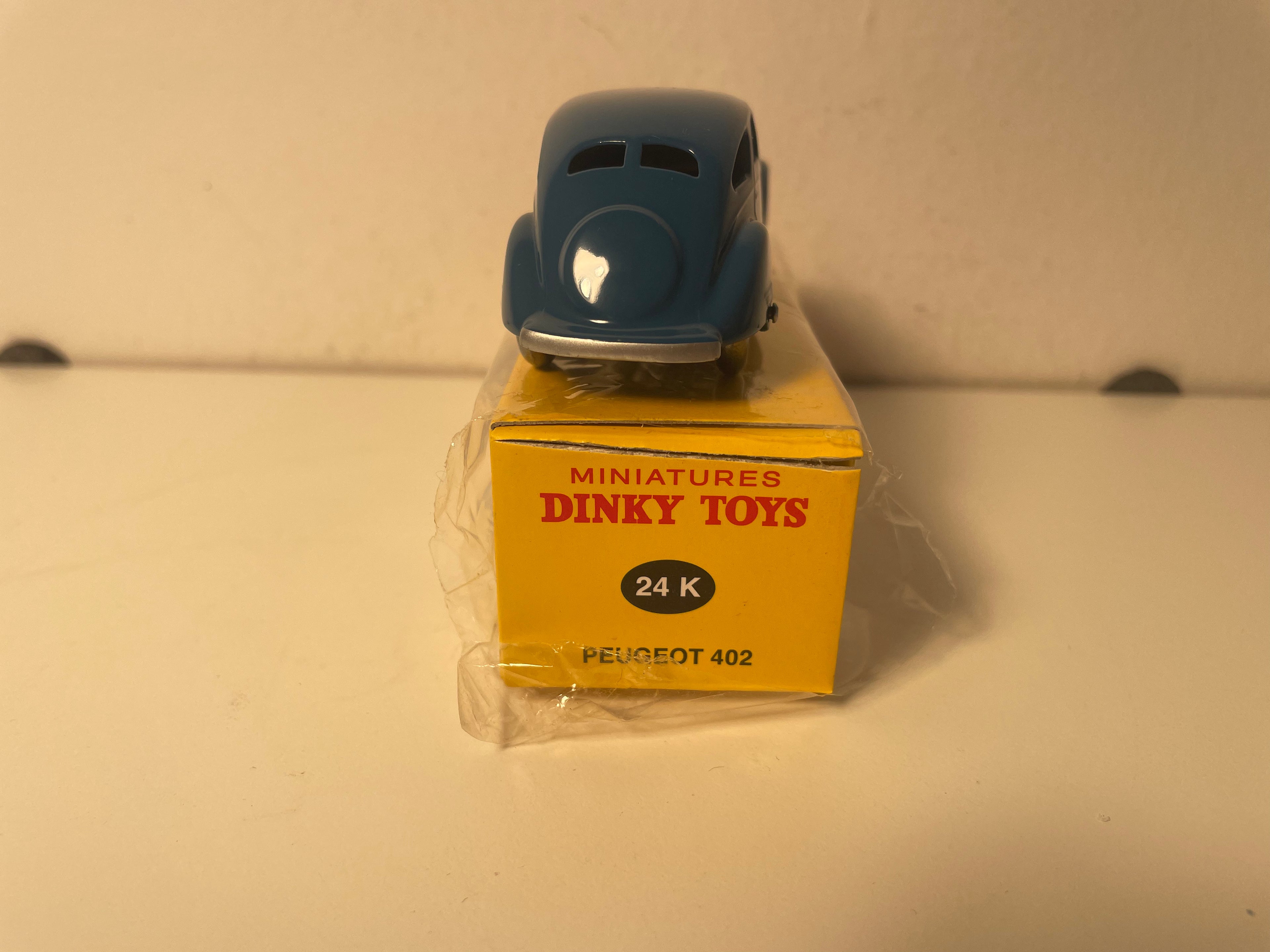 Peugeot 402 blo Dinky-Toys (Edisiounen Atlas) - N°24 K