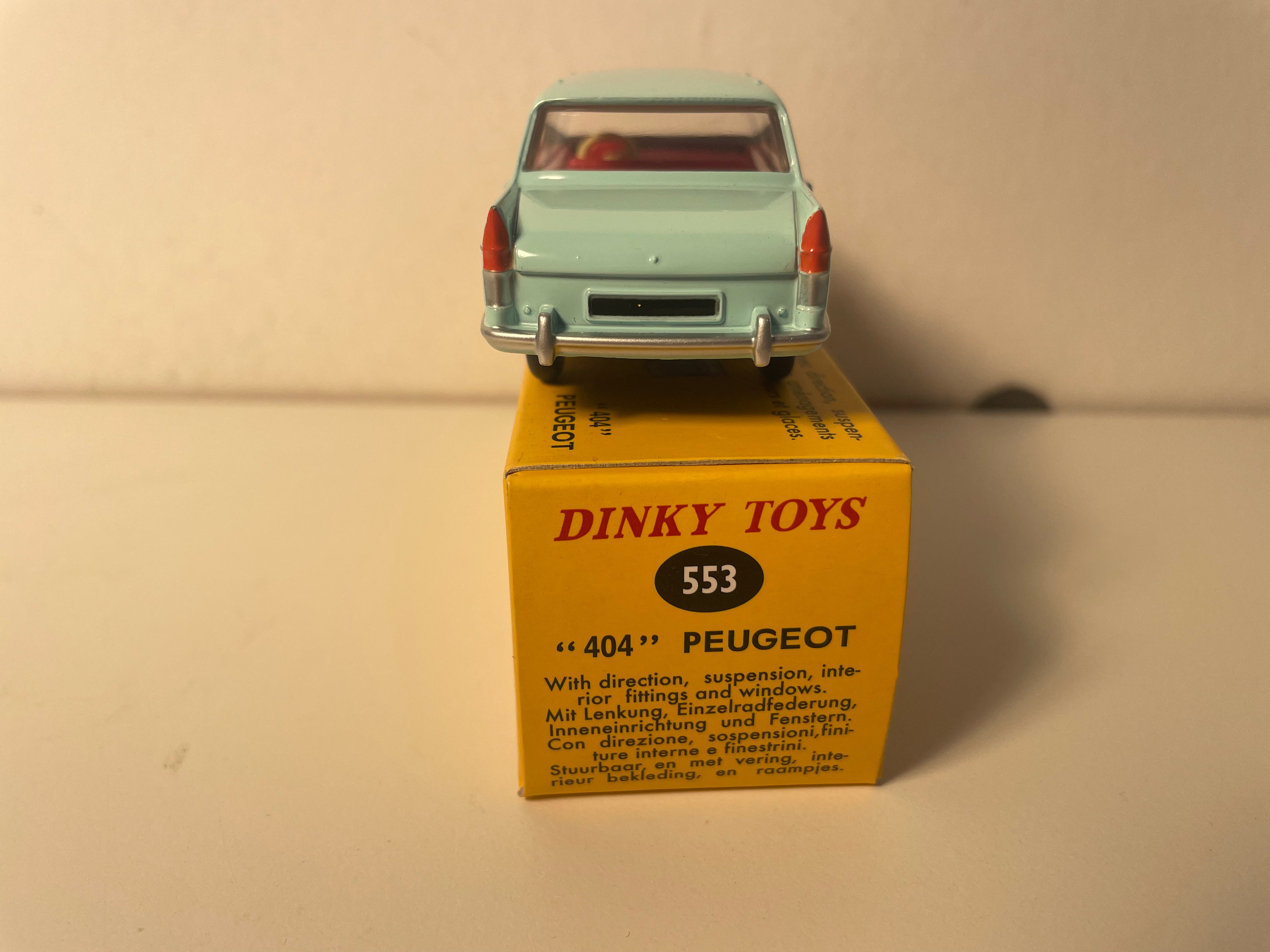 Peugeot 404 hellgrën? Dinky-Toys (Editionen Atlas) - N°553
